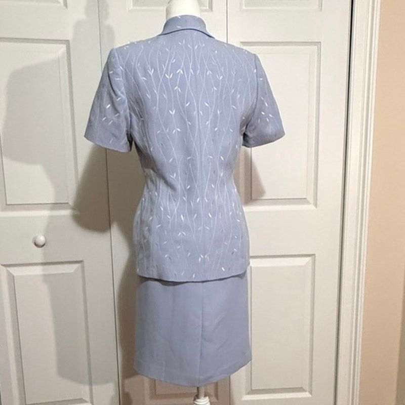 Kasper VTG Kasper ASL skirt suit sz 4 pale blue tailored embroidery Size S / US 4 / IT 40 - 2 Thumbnail
