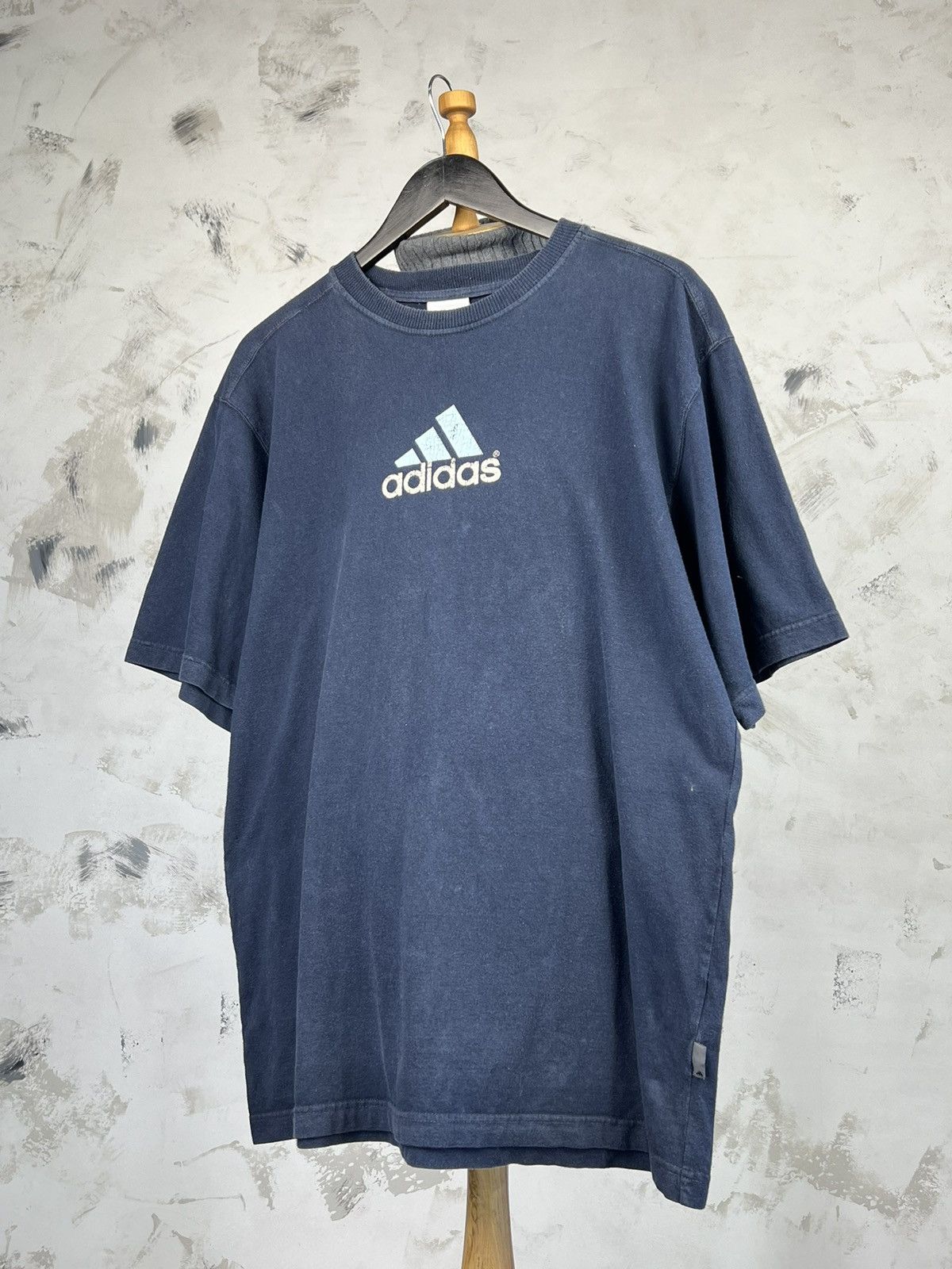 Adidas Vintage Adidas Shirt Size M - L Size US L / EU 52-54 / 3 - 1 Thumbnail