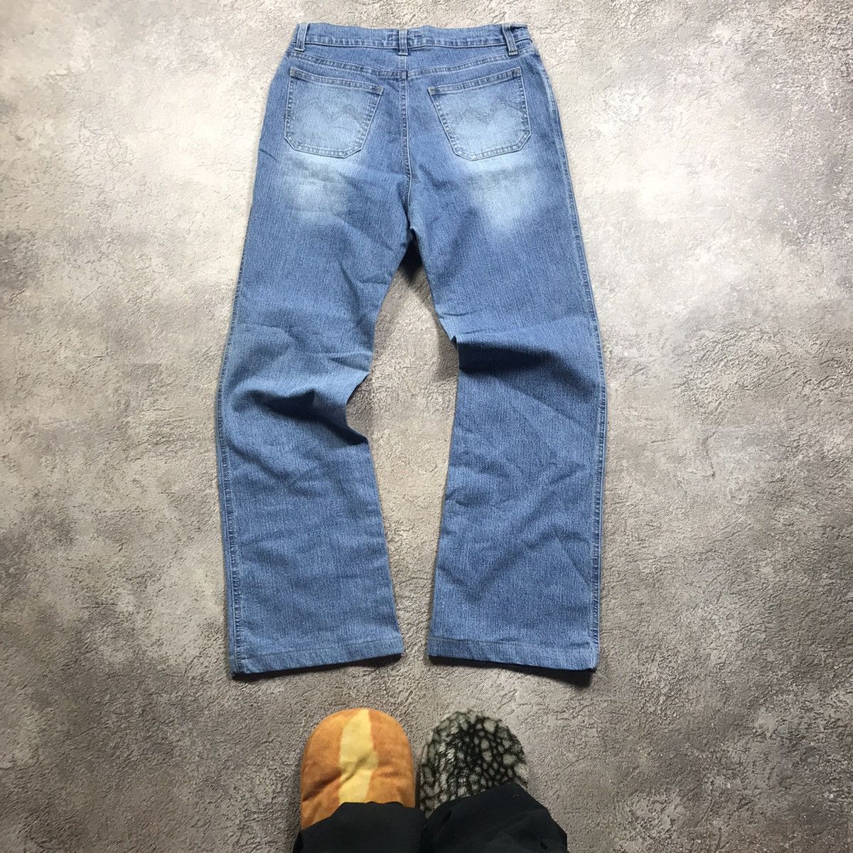 Vintage Vintage Y2K Distressed Flared Jeans Grunge Baggy 90s Logo 28 Size 28" / US 6 / IT 42 - 4 Thumbnail