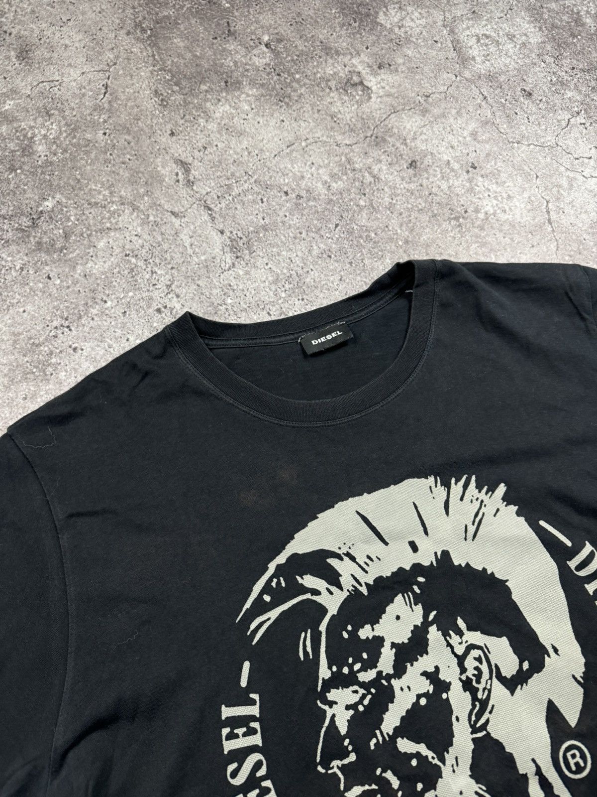 Diesel Vintage Diesel Only the Brave Punk Head Graphic T-Shirt S Size US XL / EU 56 / 4 - 5 Thumbnail