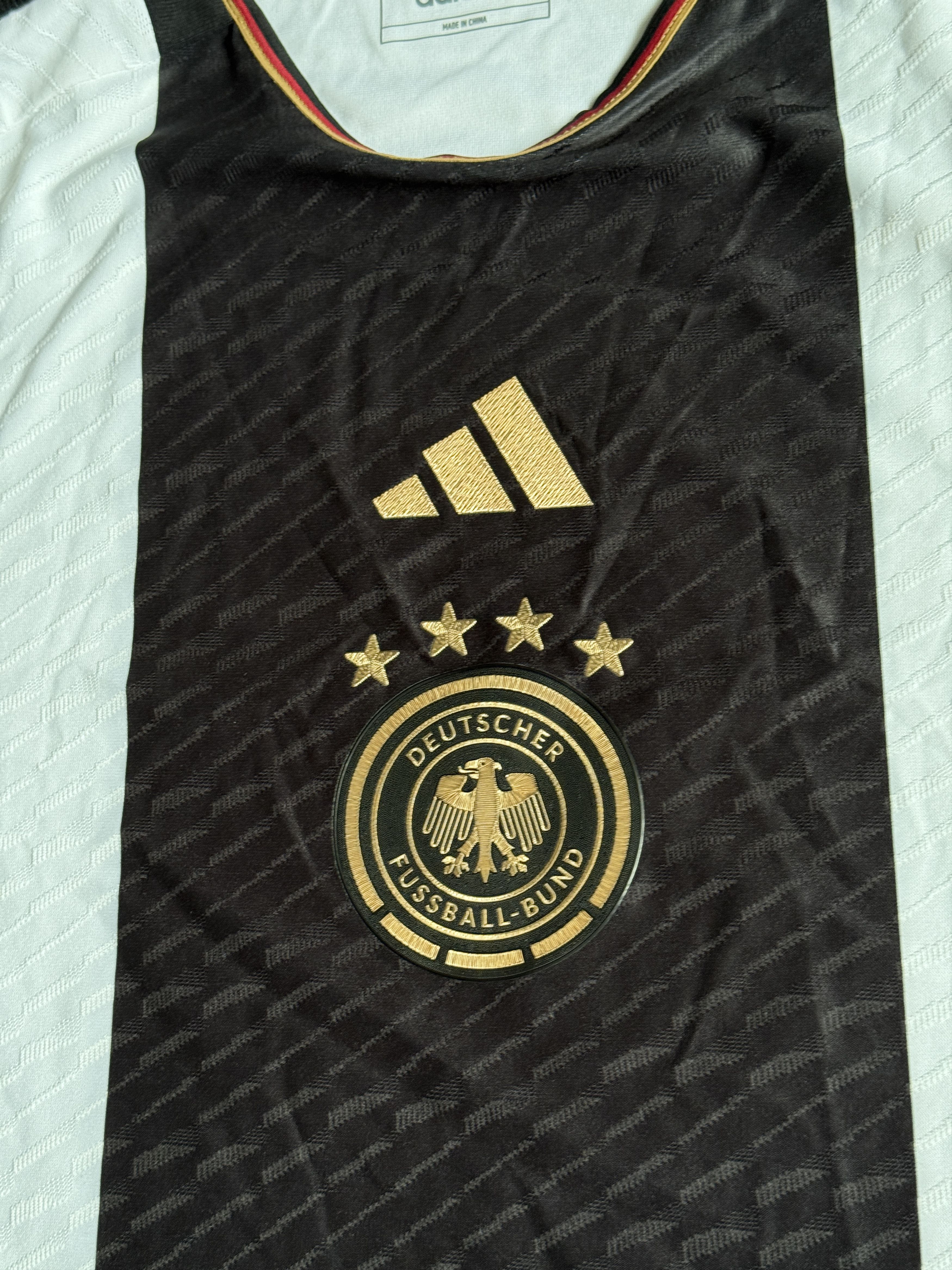Adidas GERMANY 22/23 SHIRT JERSEY FOOTBALL HEAT.RDY ADIDAS SIZE L Size US L / EU 52-54 / 3 - 7 Thumbnail