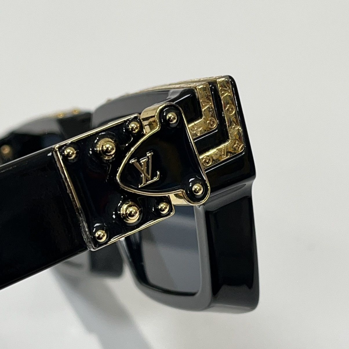 Louis Vuitton Louis Vuitton Millionaires Sunglasses Black Size ONE SIZE - 8 Thumbnail