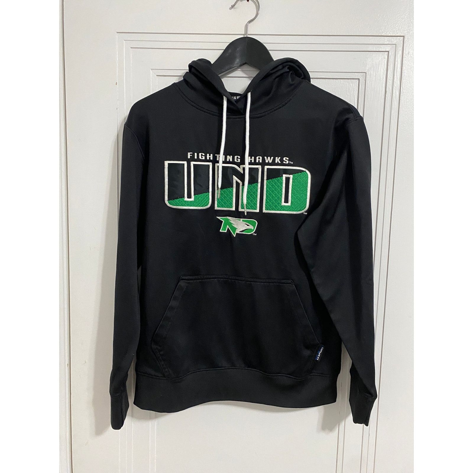 NCAA University of North Dakota Fighting Hawks Hoodie Size Small Size US S / EU 44-46 / 1 - 1 Thumbnail