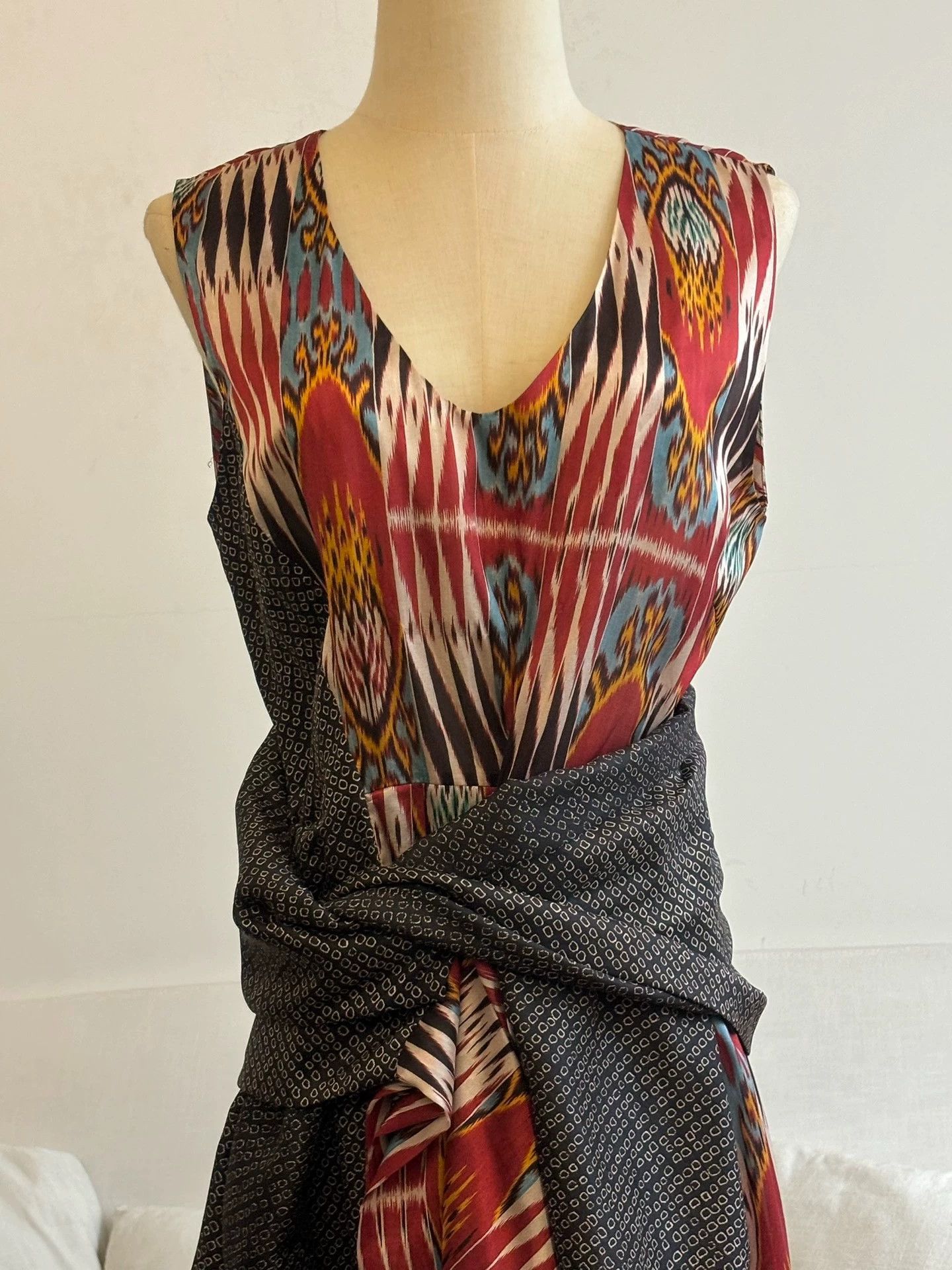 Dries Van Noten Dries Van Noten 2010 Exotic Psychedelic Silk Dress Size S / US 4 / IT 40 - 4 Thumbnail