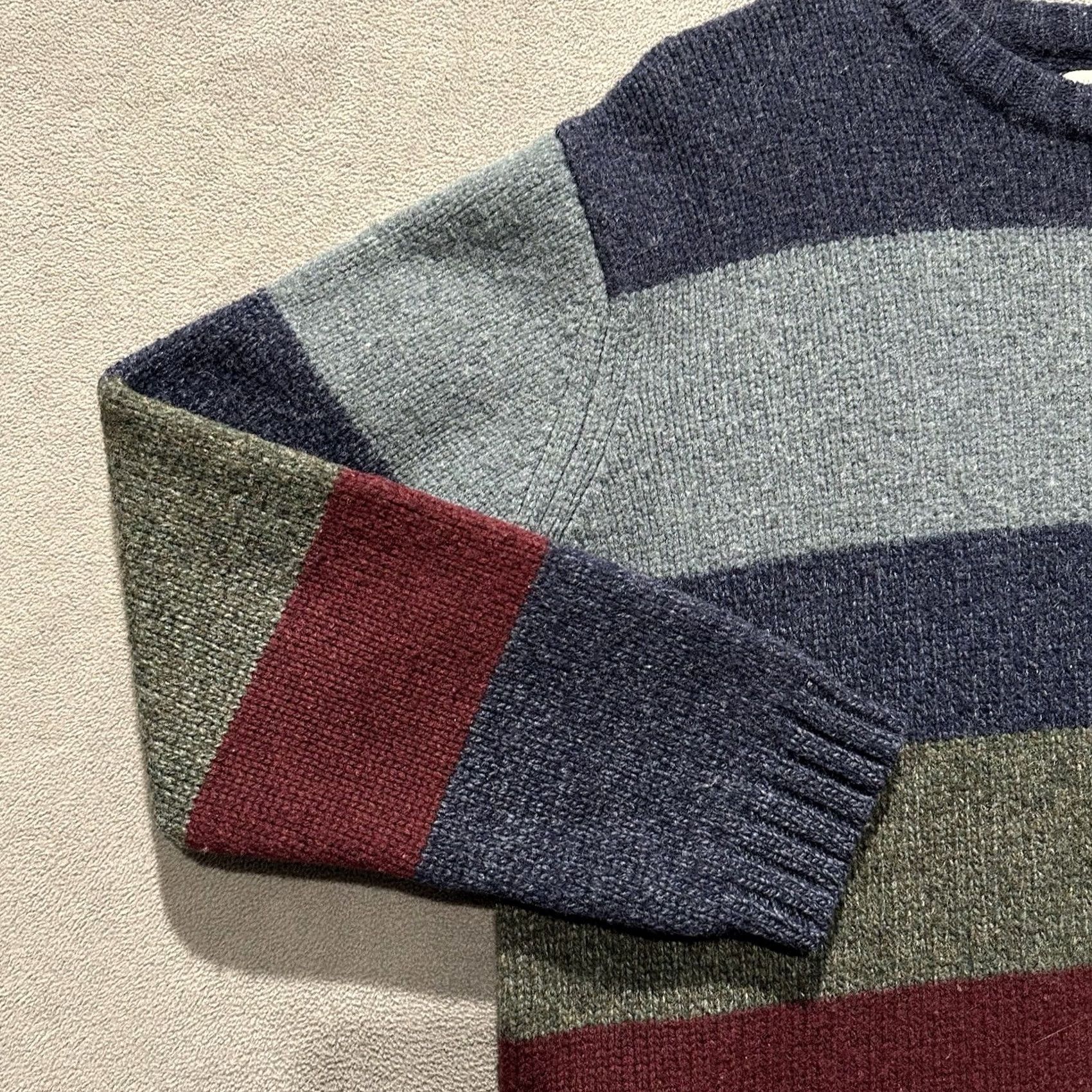 American Eagle Outfitters VINTAGE American Eagle Sweater Mens XL Blue Striped Lambswool 90s Hong Kong Size US XL / EU 56 / 4 - 7 Thumbnail