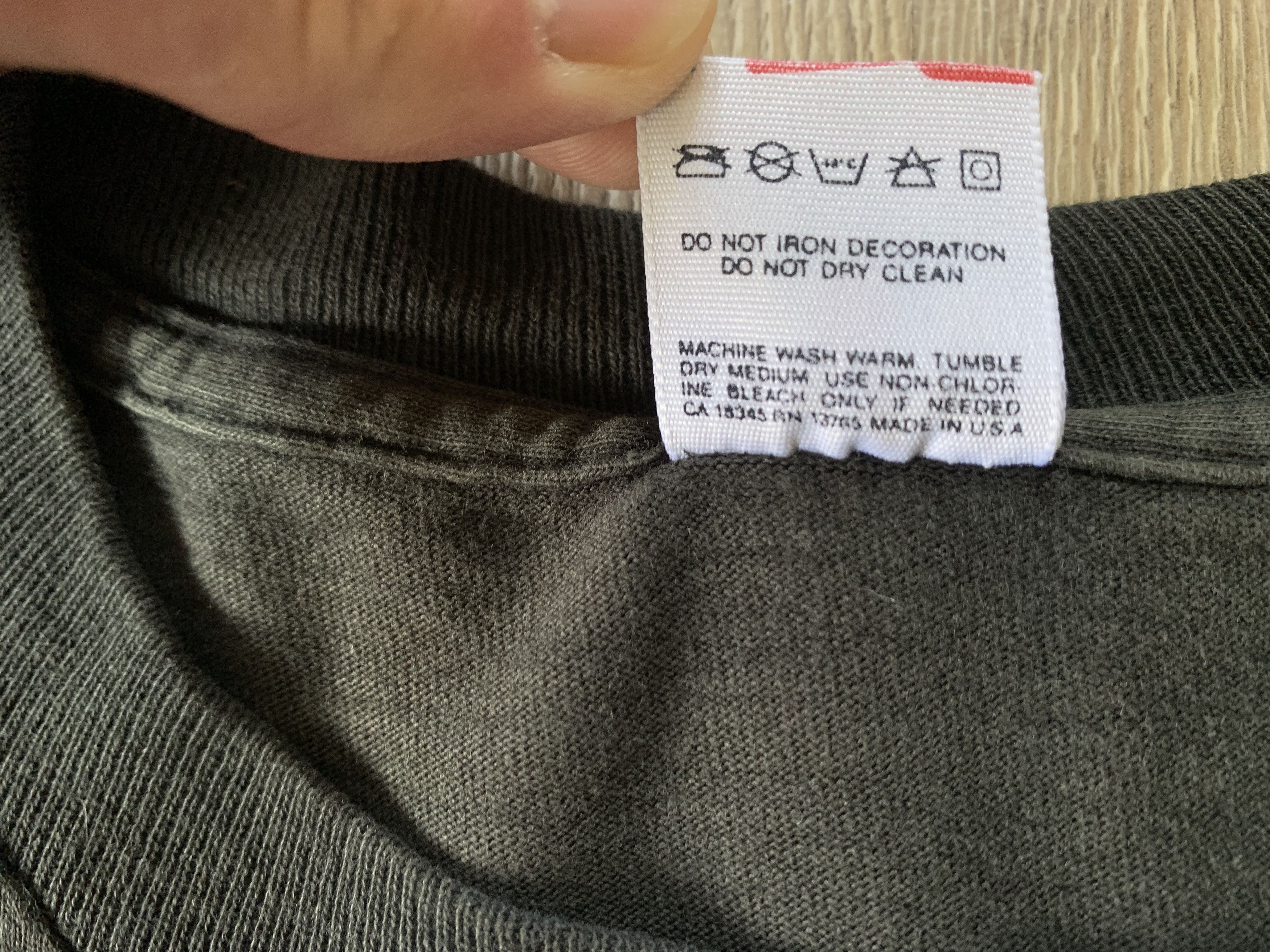 Fruit Of The Loom × Vintage Vintage Fruit Of The Loom Carousel Horse Printed T Shirt Size US XL / EU 56 / 4 - 11 Thumbnail