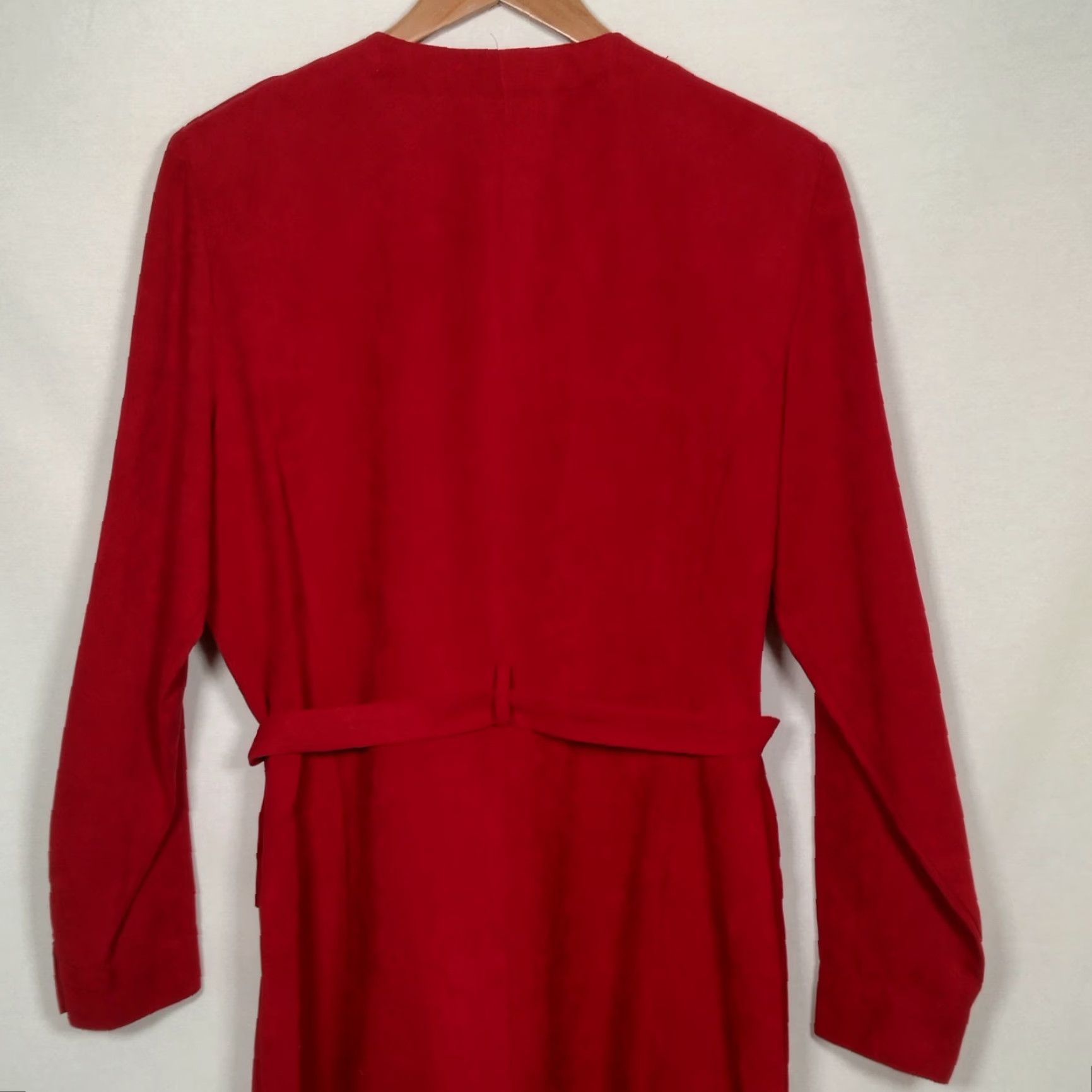 Vintage VINTAGE Dressbarn Dress 14 Red Microsuede Long Sleeve Button Up Belted Office Wear Dress Size XL / US 12-14 / IT 48-50 - 8 Thumbnail
