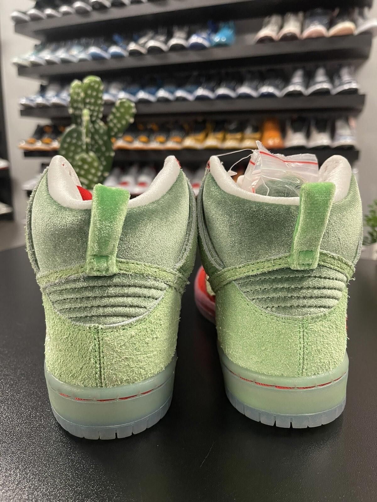 Nike Size 4 - Nike Dunk High SB Strawberry Cough - CW7093 600 Size US 5 / EU 37 - 4 Thumbnail