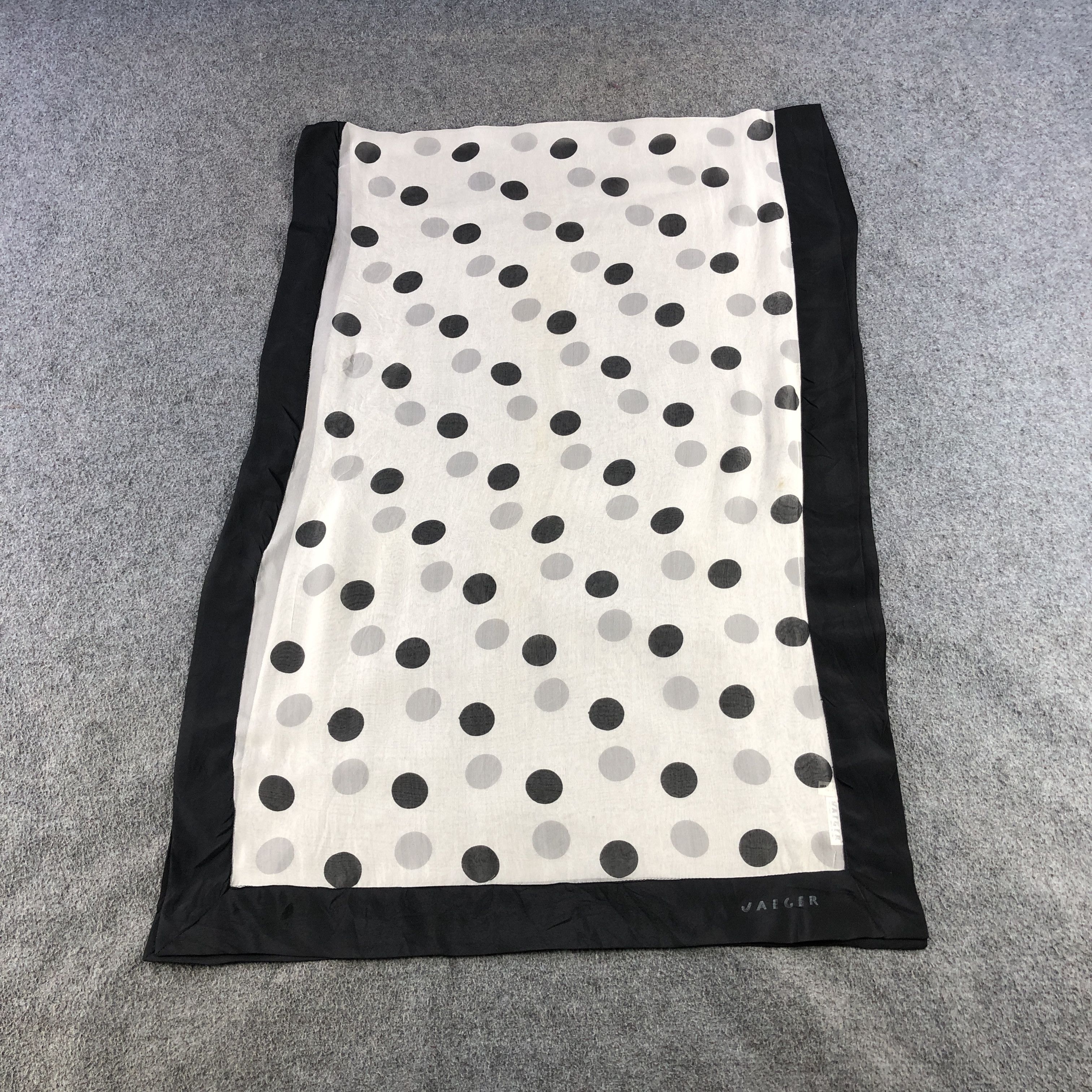 Jaeger Jaeger Polka Dots Silk Stole Silk Scarf M1394 Size ONE SIZE - 2 Thumbnail