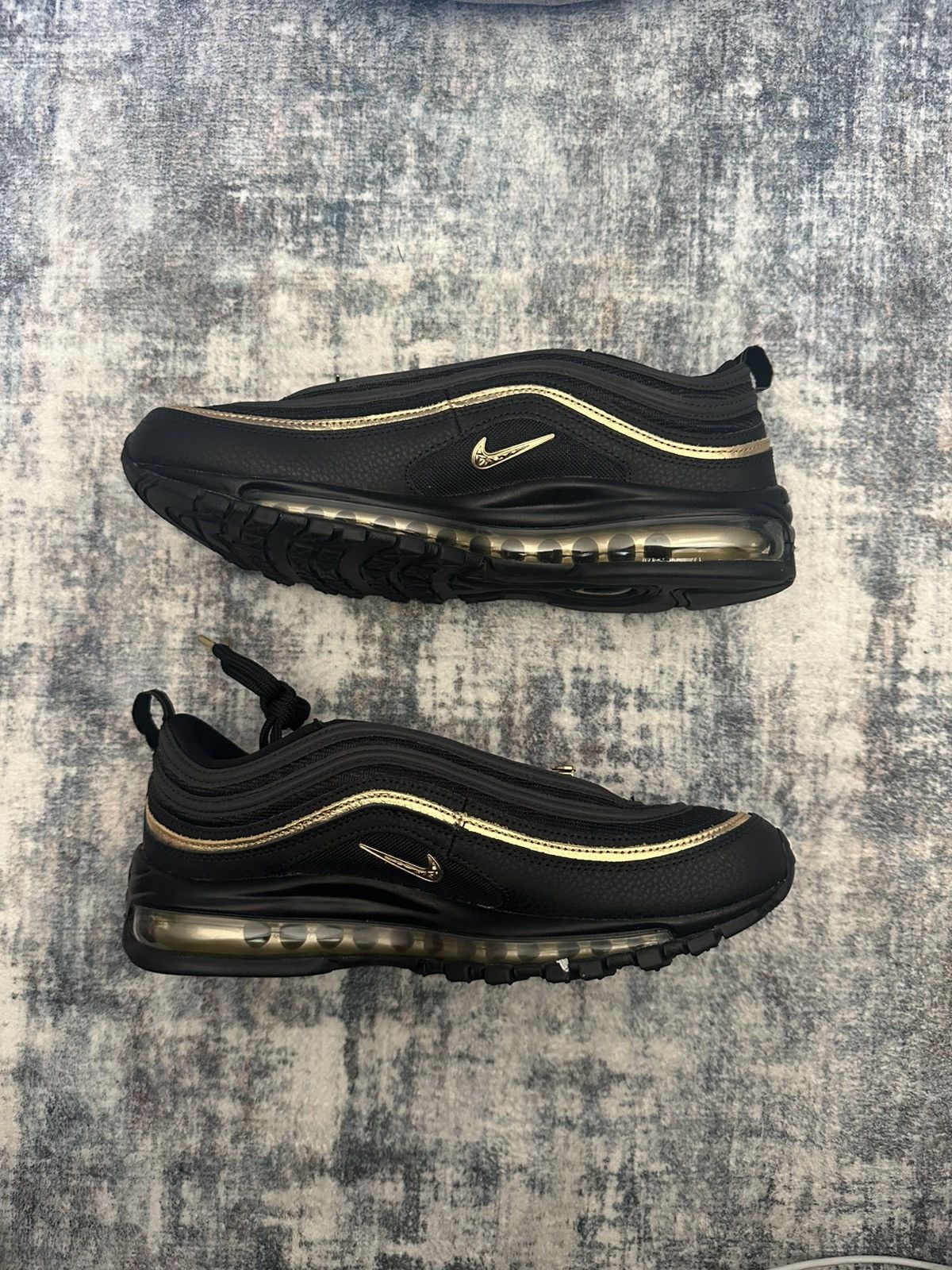 Nike Nike Air Max 97 Black/Metallic Gold Size US 10 / EU 43 - 2 Thumbnail
