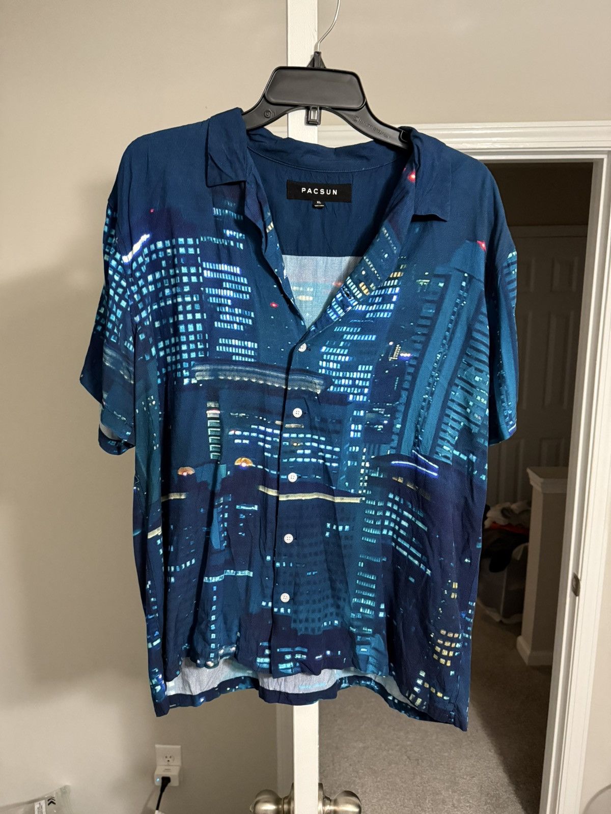 Pacsun Pacsun skyline polo Size US XL / EU 56 / 4 - 1 Thumbnail