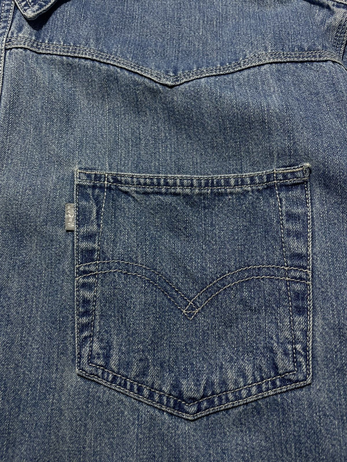 Levi's Vintage Levi’s Silver Tab Denim Munich Linedancer Shirt Size US L / EU 52-54 / 3 - 11 Thumbnail