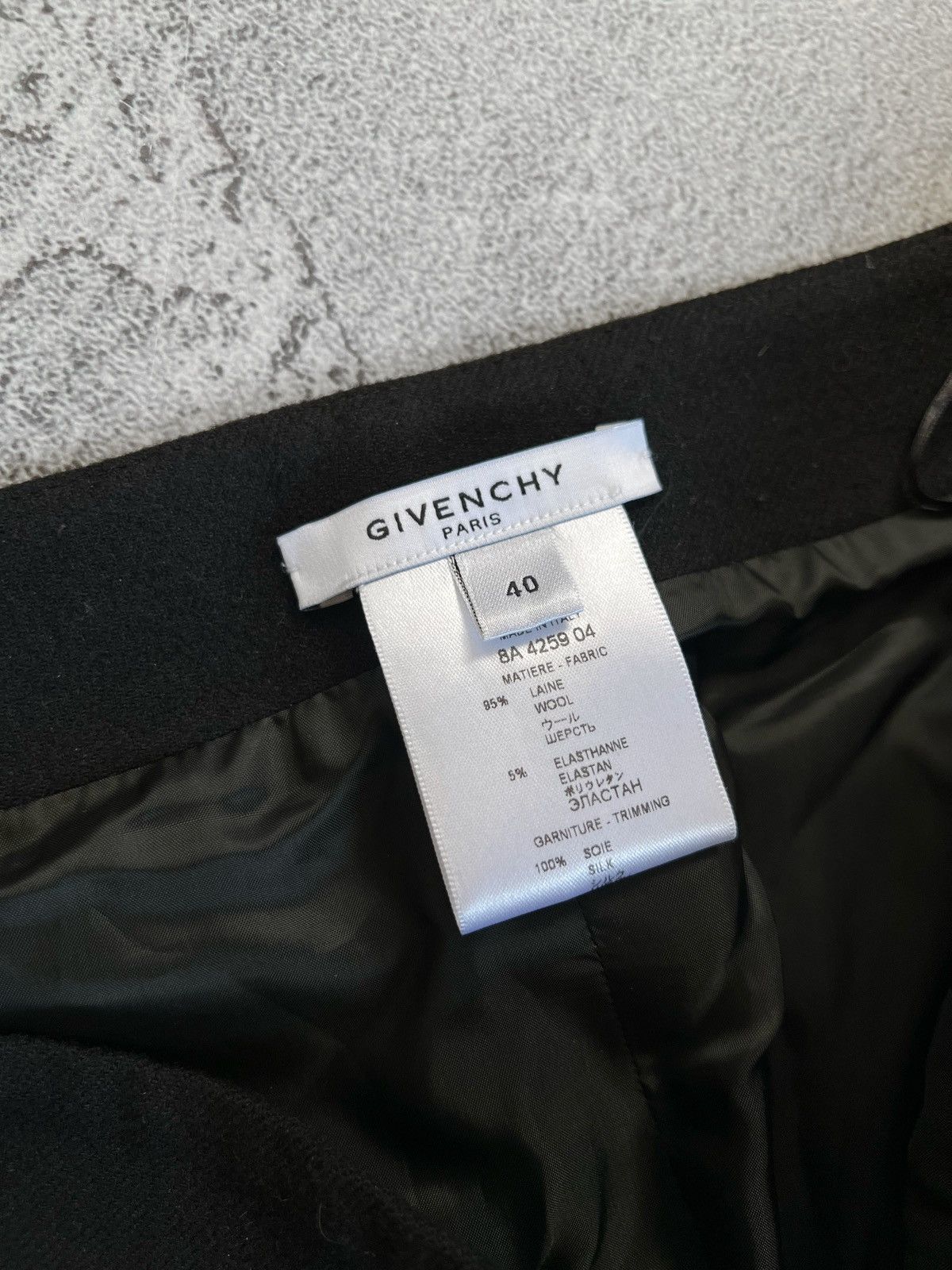 Givenchy Givenchy Black Virgin Wool Mini Pencil Skirt Mermaid Sz 40 Size 27" / US 4 / IT 40 - 6 Thumbnail