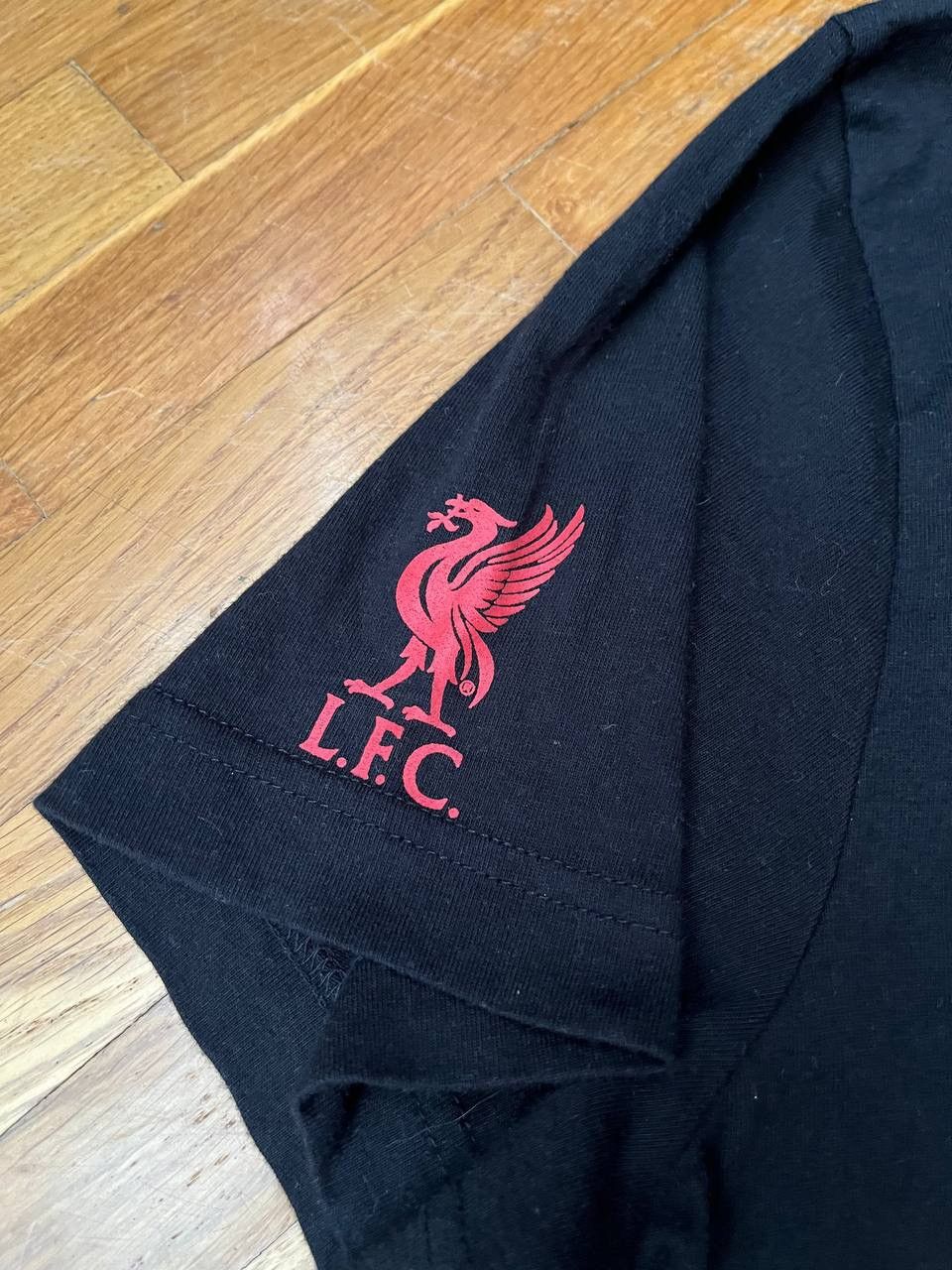 Other Liverpool FC soccer jersey big logo tee Size US S / EU 44-46 / 1 - 4 Thumbnail