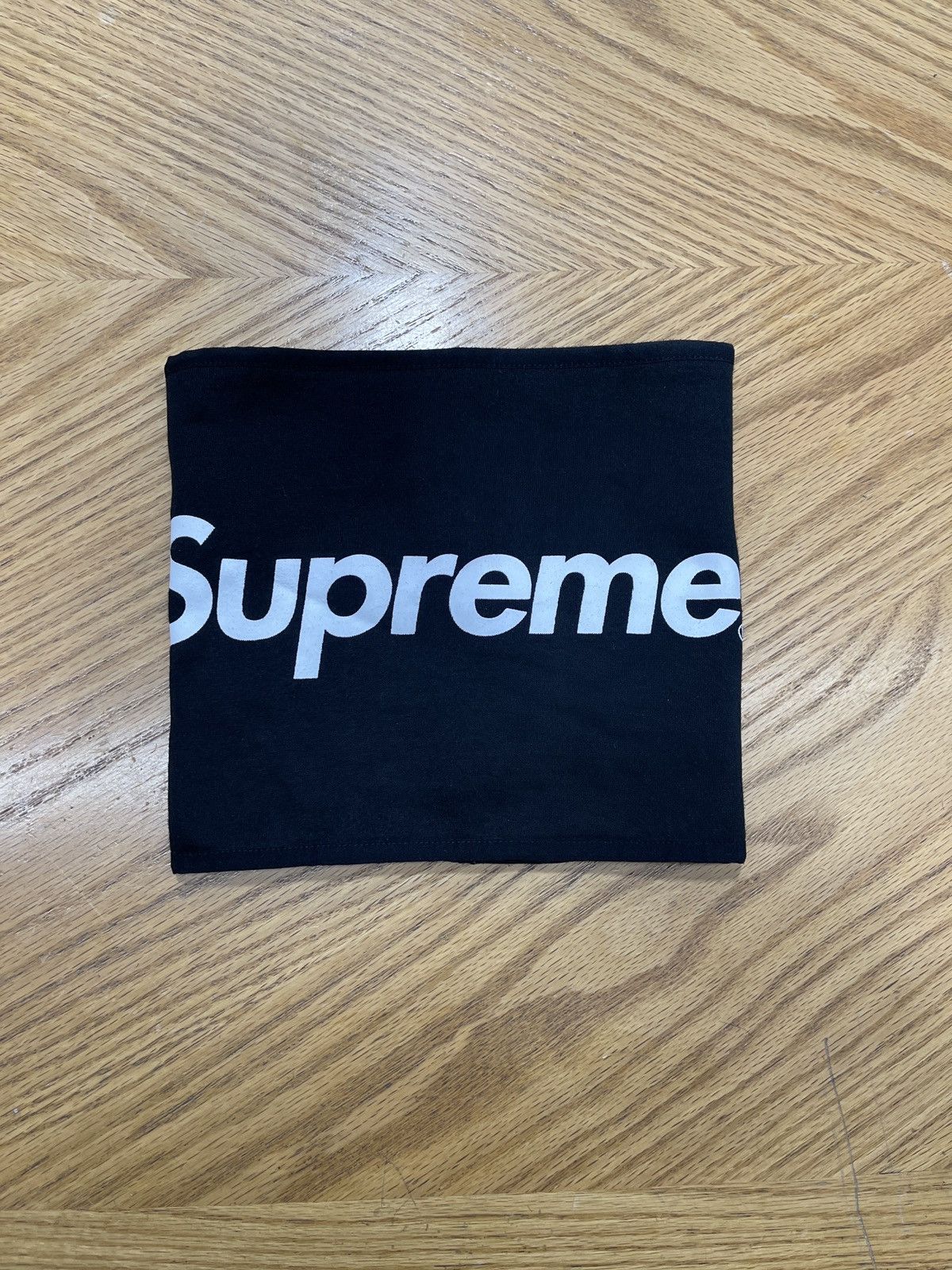 image of Supreme Fw15 Neck Gaiter in Black, Men's