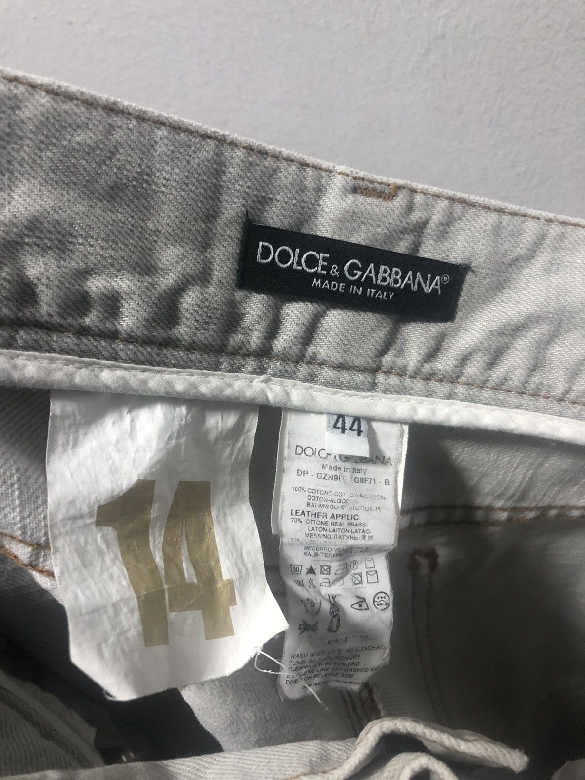 Dolce & Gabbana Vintage DOLCE & GABBANA Denim Pants Distressed Metal Logo Size US 31 - 11 Thumbnail
