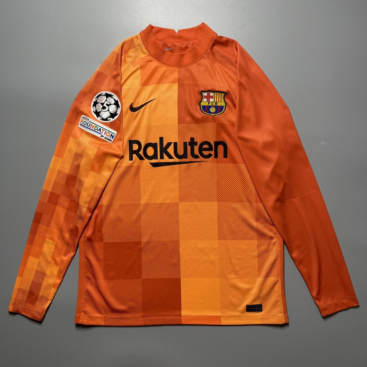 Nike BARCELONA NIKE 2021/2022 FOOTBALL GK JERSEY #1 TER STEGEN Size US L / EU 52-54 / 3 - 2 Thumbnail