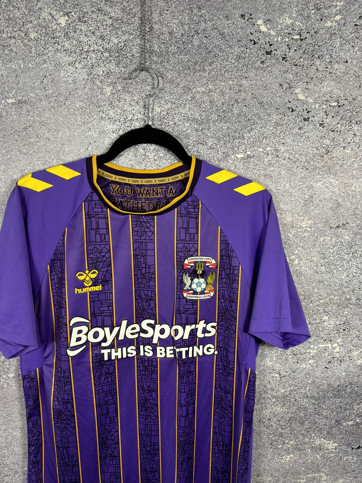 Hummel × Vintage Vintage Coventry City 2022/23 Away Hummel Jersey Blokcore M Size US M / EU 48-50 / 2 - 2 Thumbnail