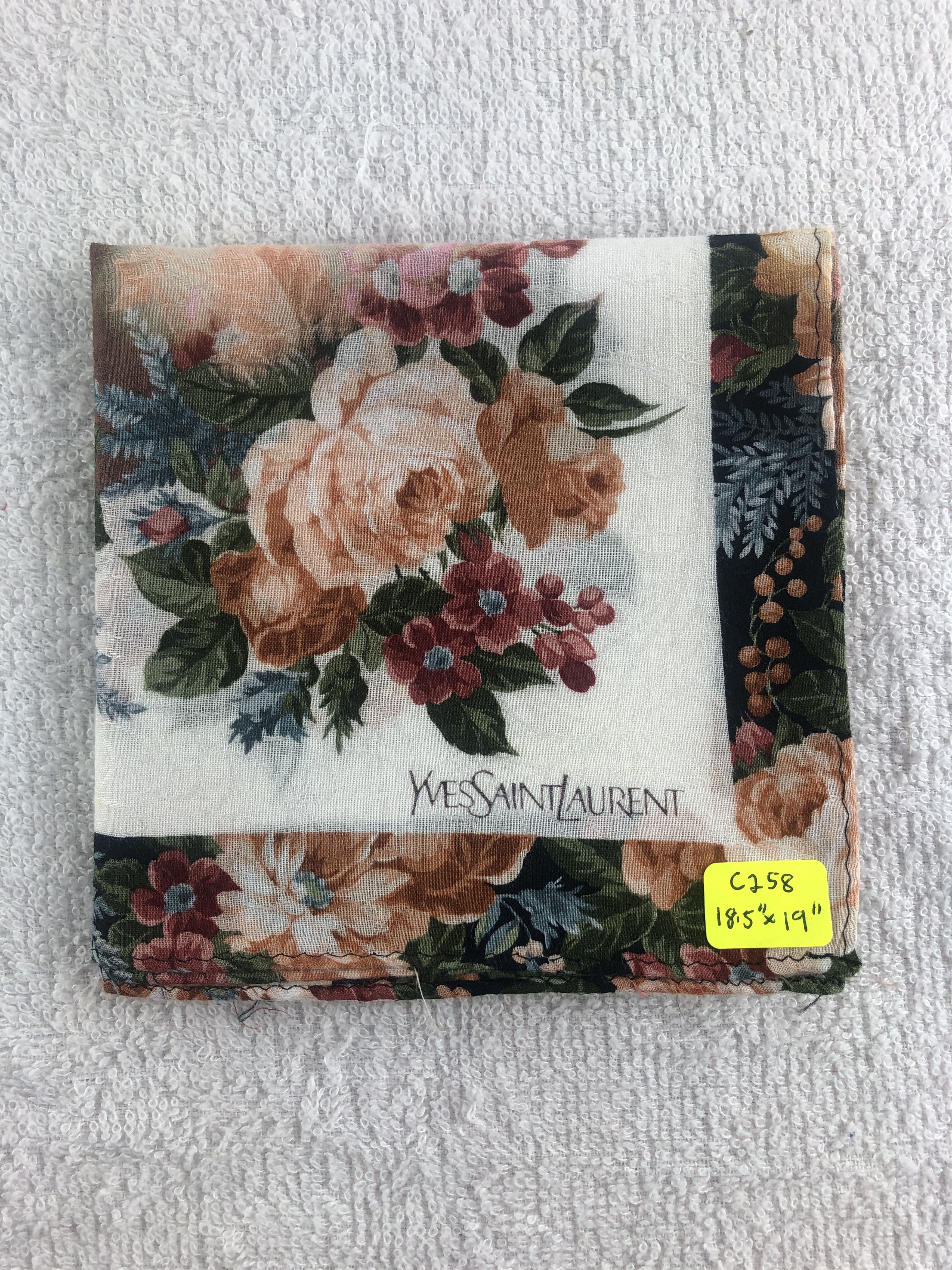 Yves Saint Laurent Yves Saint Laurent Handkerchief / Bandana / Neckerchief C258 Size ONE SIZE - 10 Thumbnail