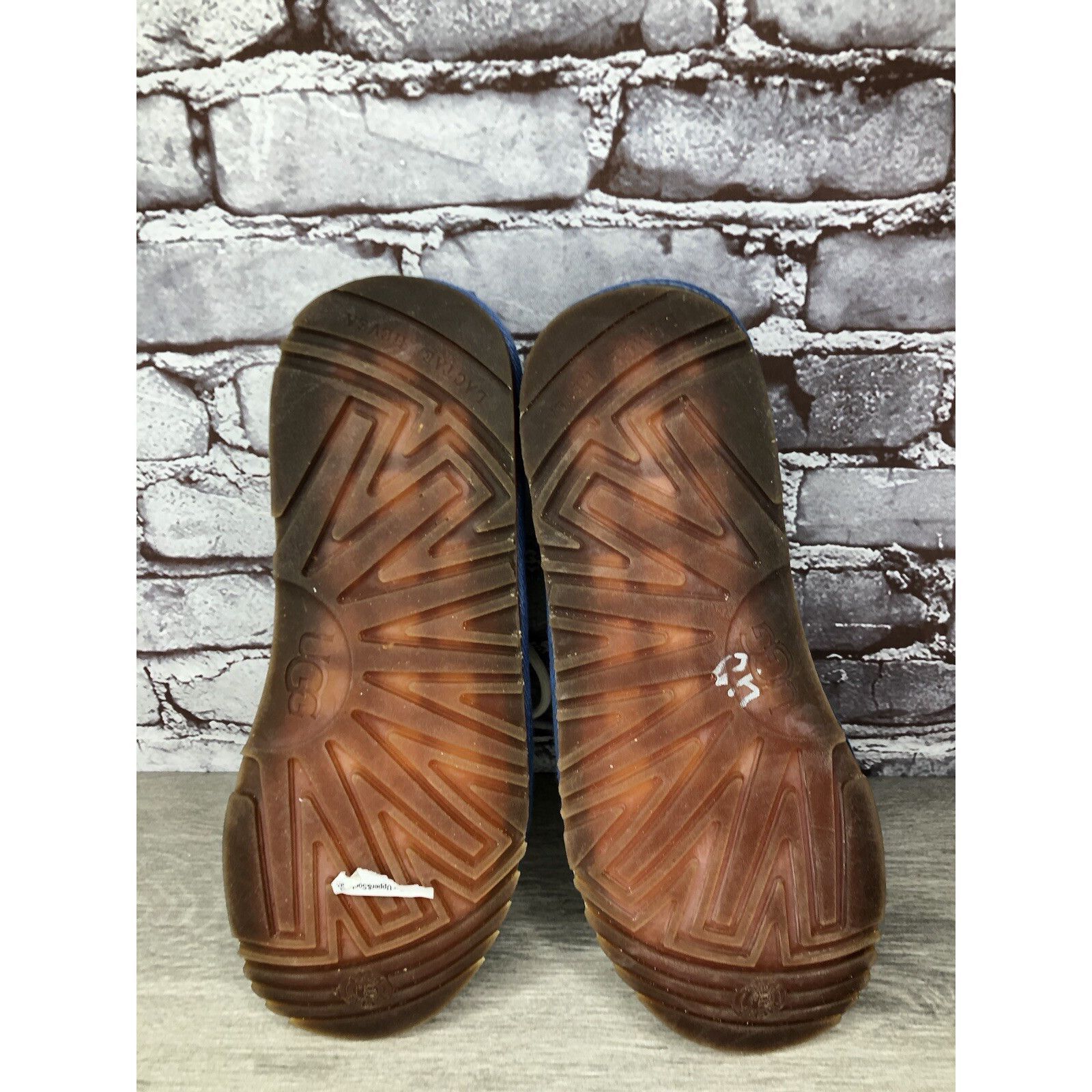 Ugg UGG Neumel Blue Fabric Fur WHT Lace Up Chukka Boots Men Sz 4 Size US 10 / EU 43 - 10 Thumbnail