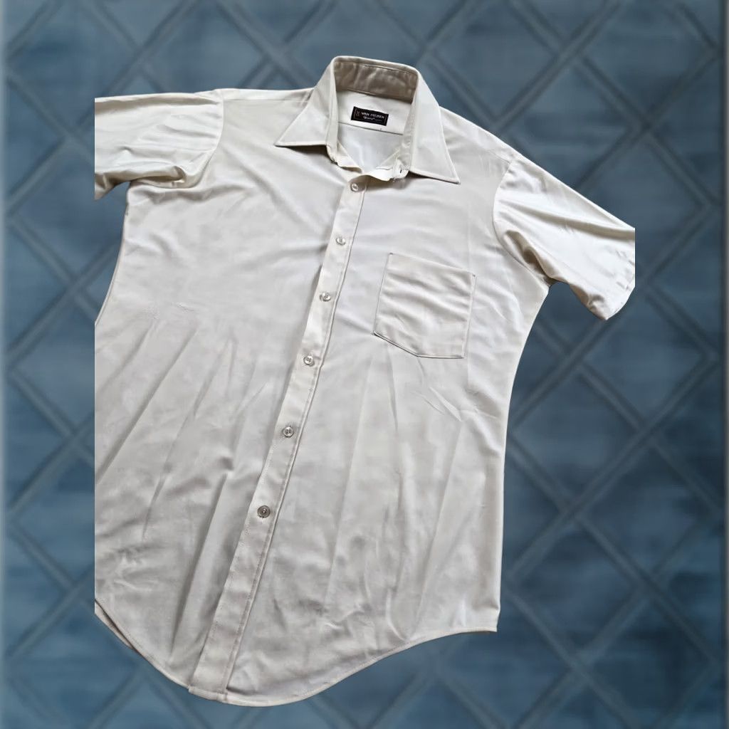 Van Heusen VINTAGE Van Heusen Shirt Mens M Beige Short Sleeve Button-Front Disco 70s Size US M / EU 48-50 / 2 - 1 Thumbnail