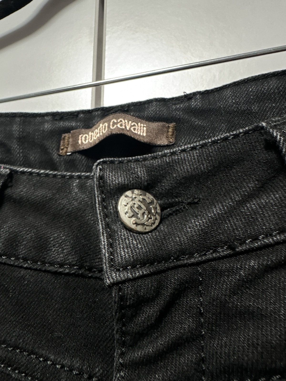 Roberto Cavalli Roberto Cavalli Vintage Scab Repair Distressed Skinny Jeans Size 25" / US 0 / IT 36 - 7 Thumbnail