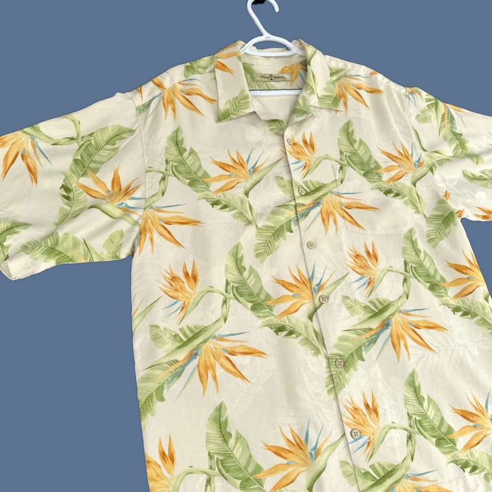 Tommy Bahama Tommy Bahama Shirt Mens Large Silk White Floral Hawaiian Button-Up Casual Beachwear 100% Silk Long Sleeve Multicolor Hawaiian Mens L Size US L / EU 52-54 / 3 - 1 Thumbnail