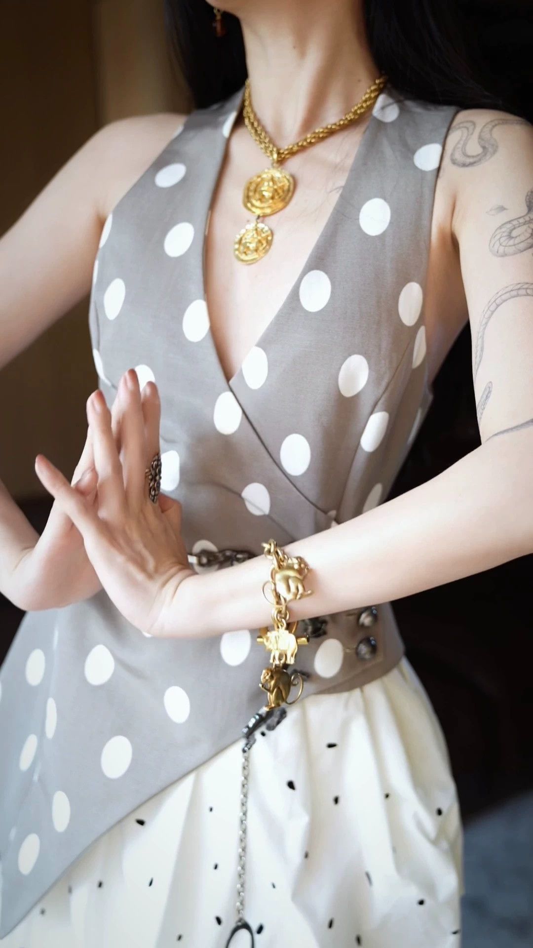 Celine Celine Vintage Monkey & Elephant Gold Bracelet Size ONE SIZE - 7 Thumbnail