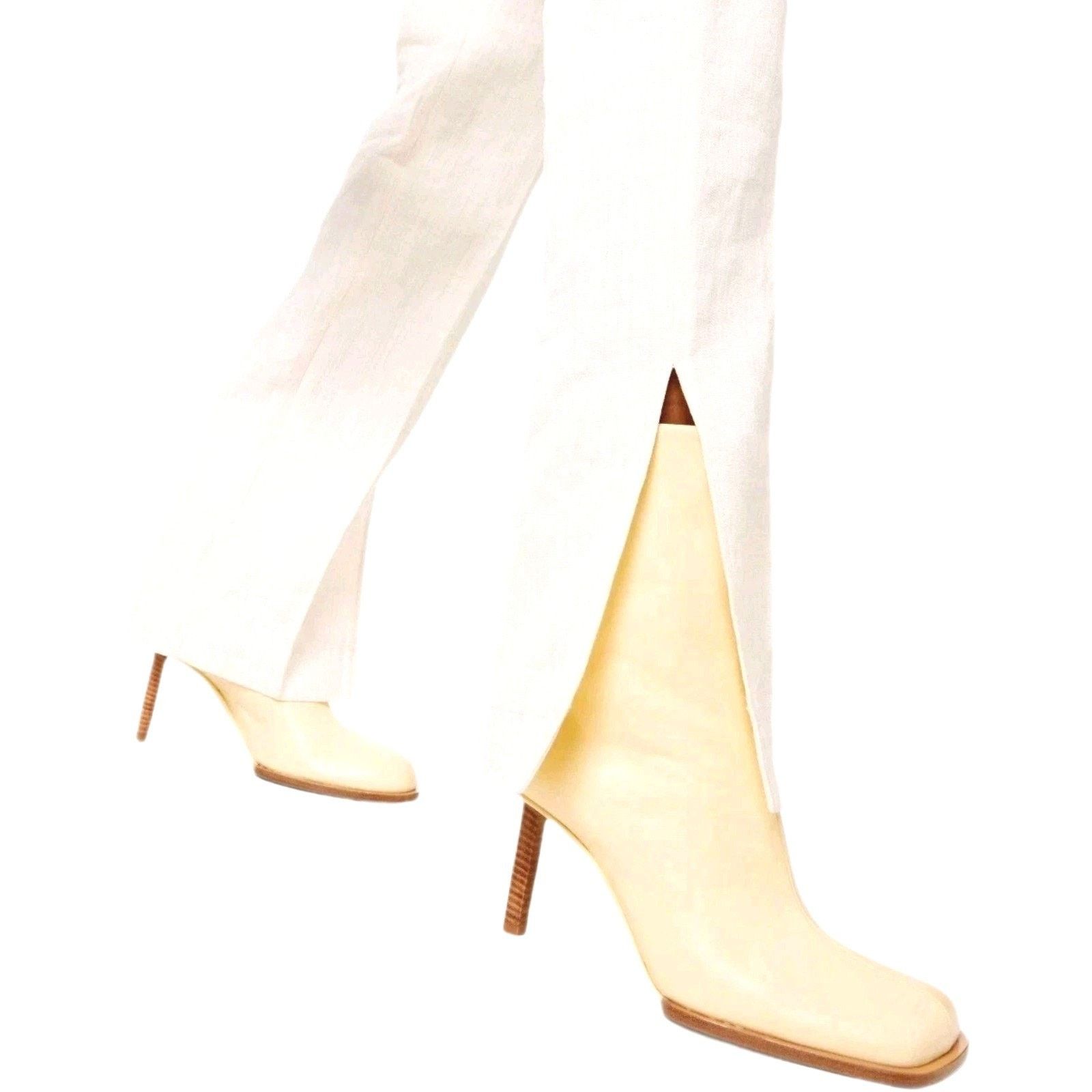 Jacquemus JACQUEMUS Rond Carré Leather Ankle Boots Ivory EU40 US10. Size US 10 / IT 40 - 3 Thumbnail