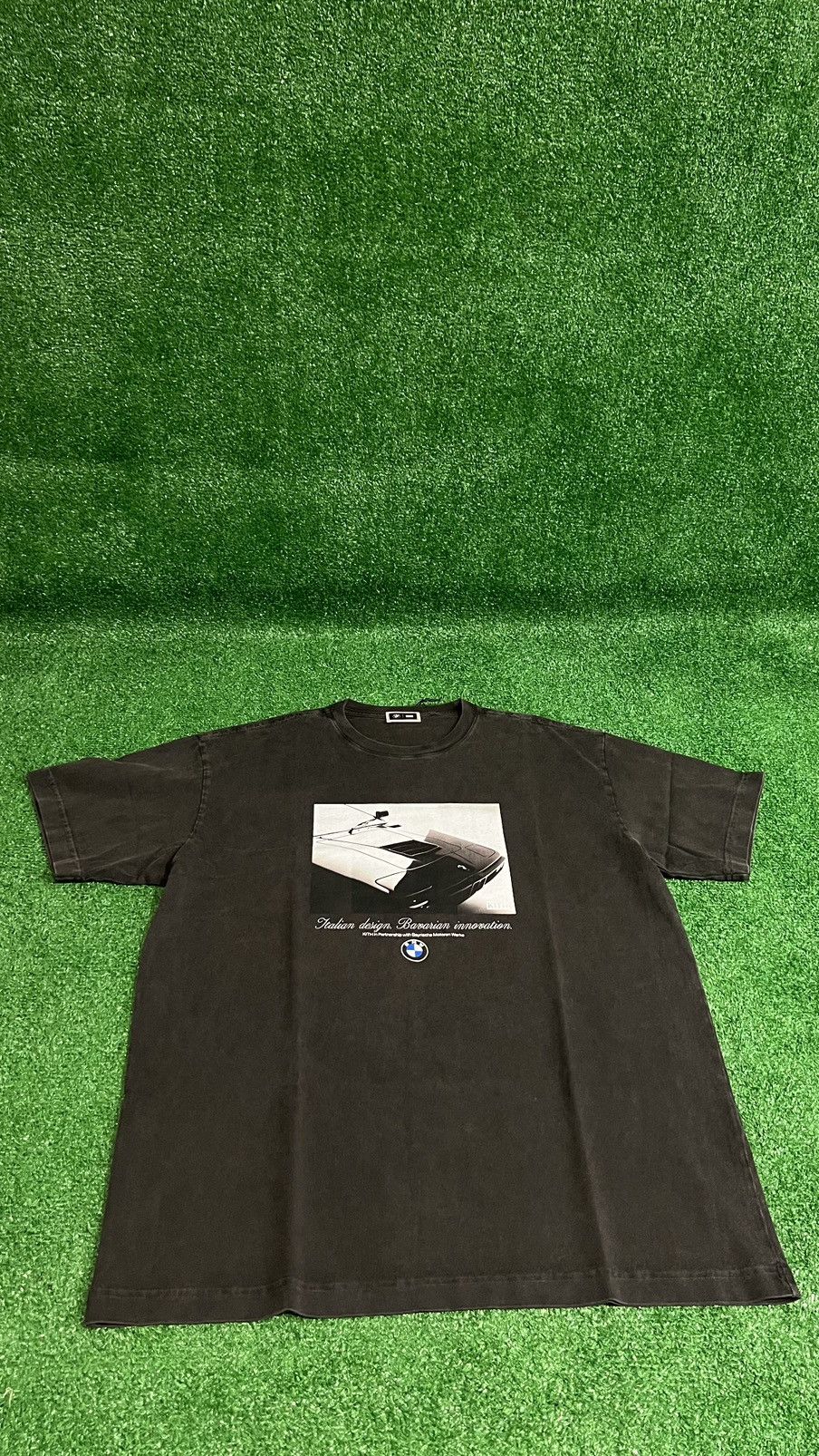 BMW × Kith Kith x BMW M1 Portrait Vintage Tee Size US L / EU 52-54 / 3 - 2 Thumbnail