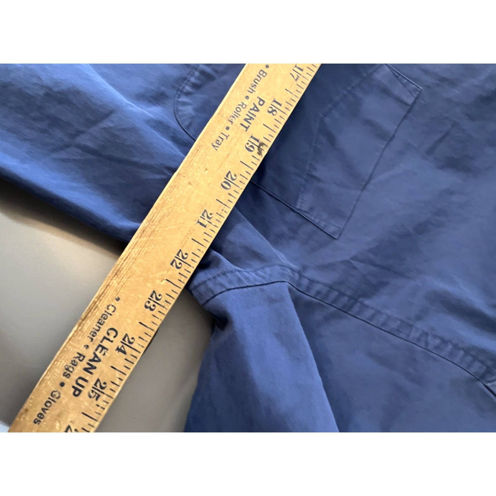 Croft & Barrow Croft & Barrow Button Up Shirt Mens L Blue Solid Wrinkle Free Button-Down Collared Long Sleeve Casual Easy Care Modern 80s? Size US L / EU 52-54 / 3 - 5 Thumbnail