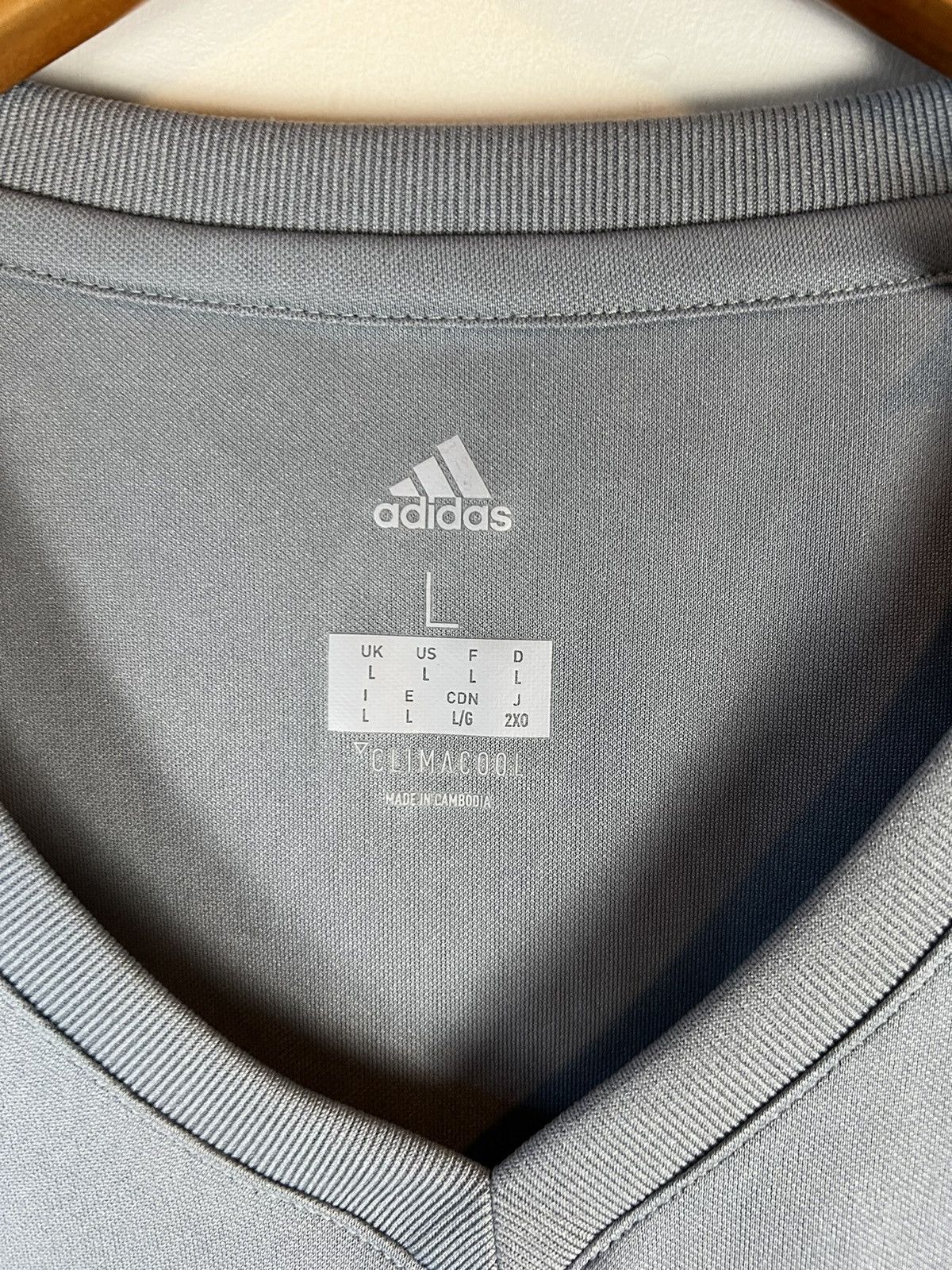 Adidas Adidas manchester united aon soccer jersey kit Size US M / EU 48-50 / 2 - 3 Thumbnail