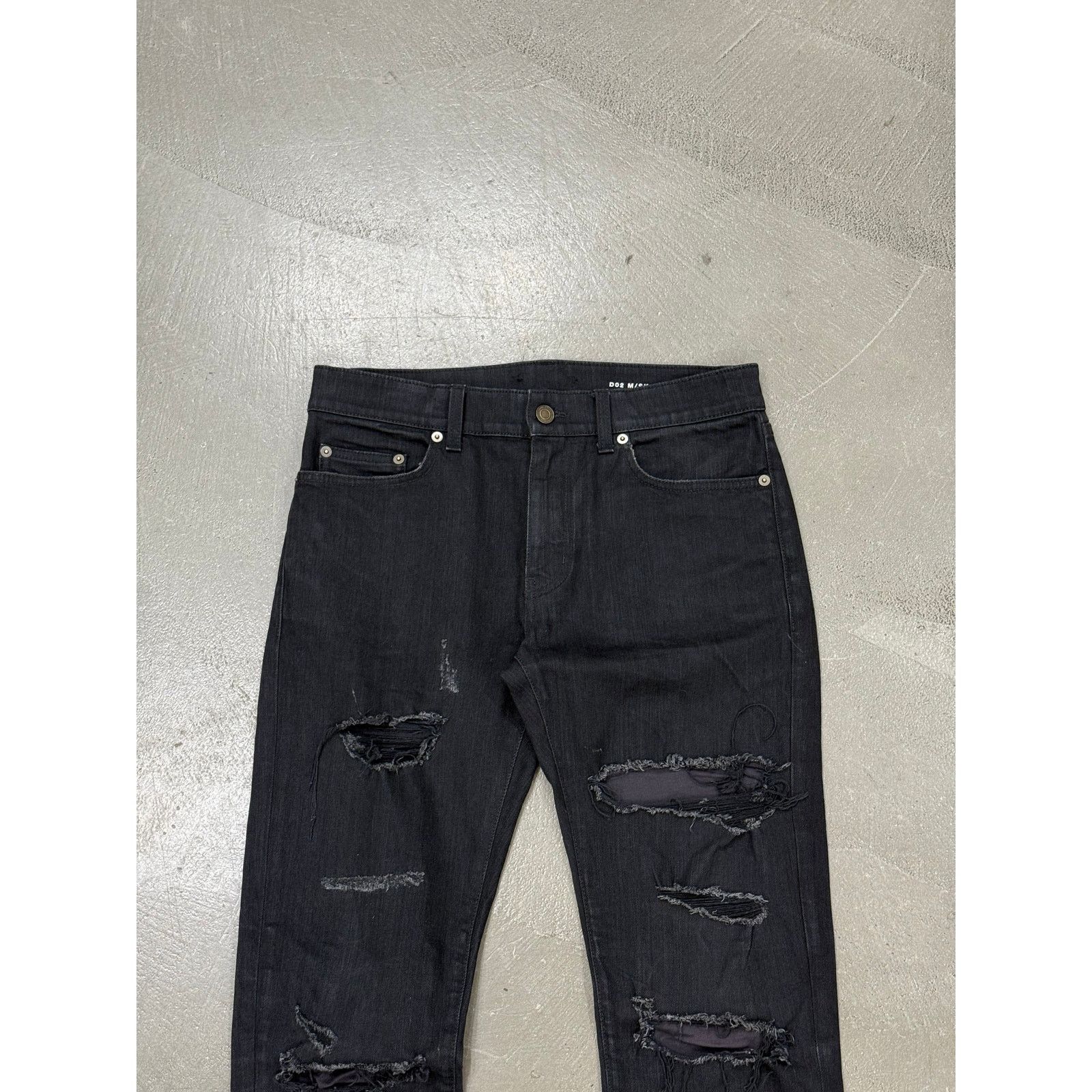 Saint Laurent Paris 2016 Saint Laurent by Hedi Slimane distressed jeans Size US 30 / EU 46 - 3 Thumbnail