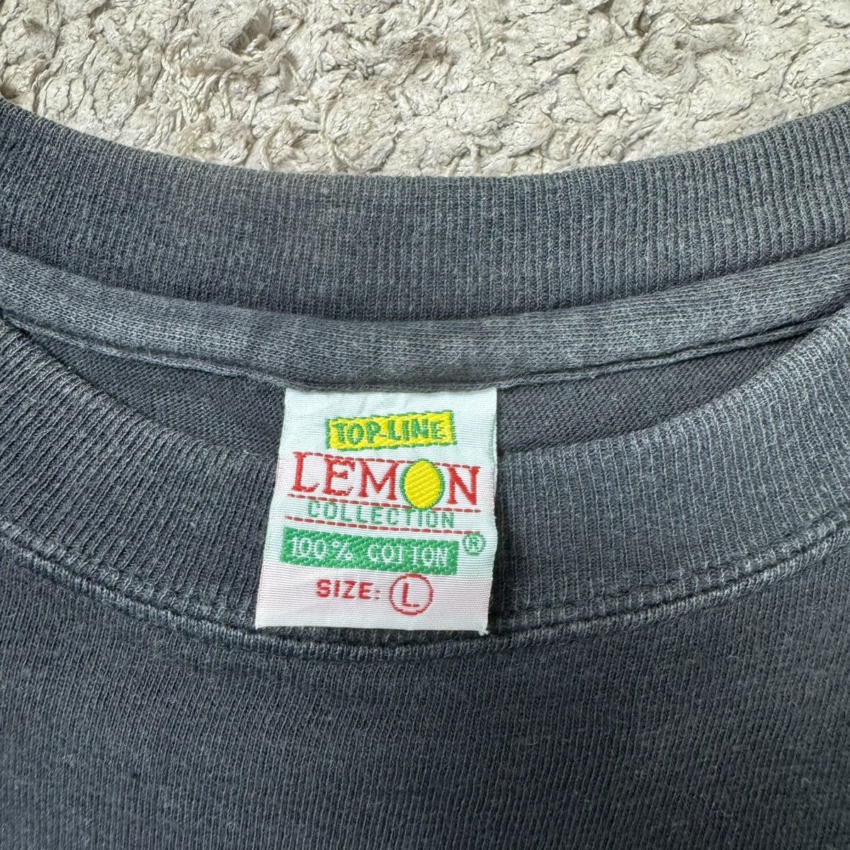 Vintage Vintage Art La Biennale di Venezia 1895-1995 Centenario Tee Size US L / EU 52-54 / 3 - 17 Thumbnail