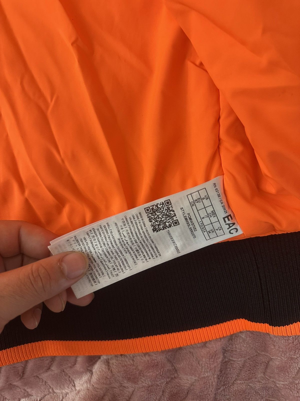 Guess Guess nylon bomber jacket Size US S / EU 44-46 / 1 - 3 Thumbnail