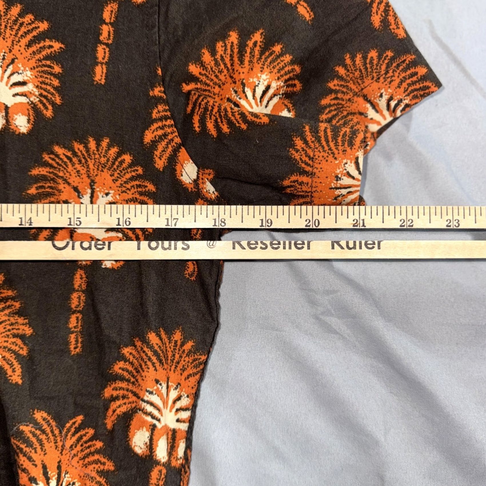 Taylor Stitch Taylor Stitch Hawthorne in Mirage Palm Organic Cotton Linen Short Sleeve Shirt Mens 36 Brown Graphic Print Tropical 70/30 Lightweight Button-Up Size US 36 / EU 52 - 6 Thumbnail