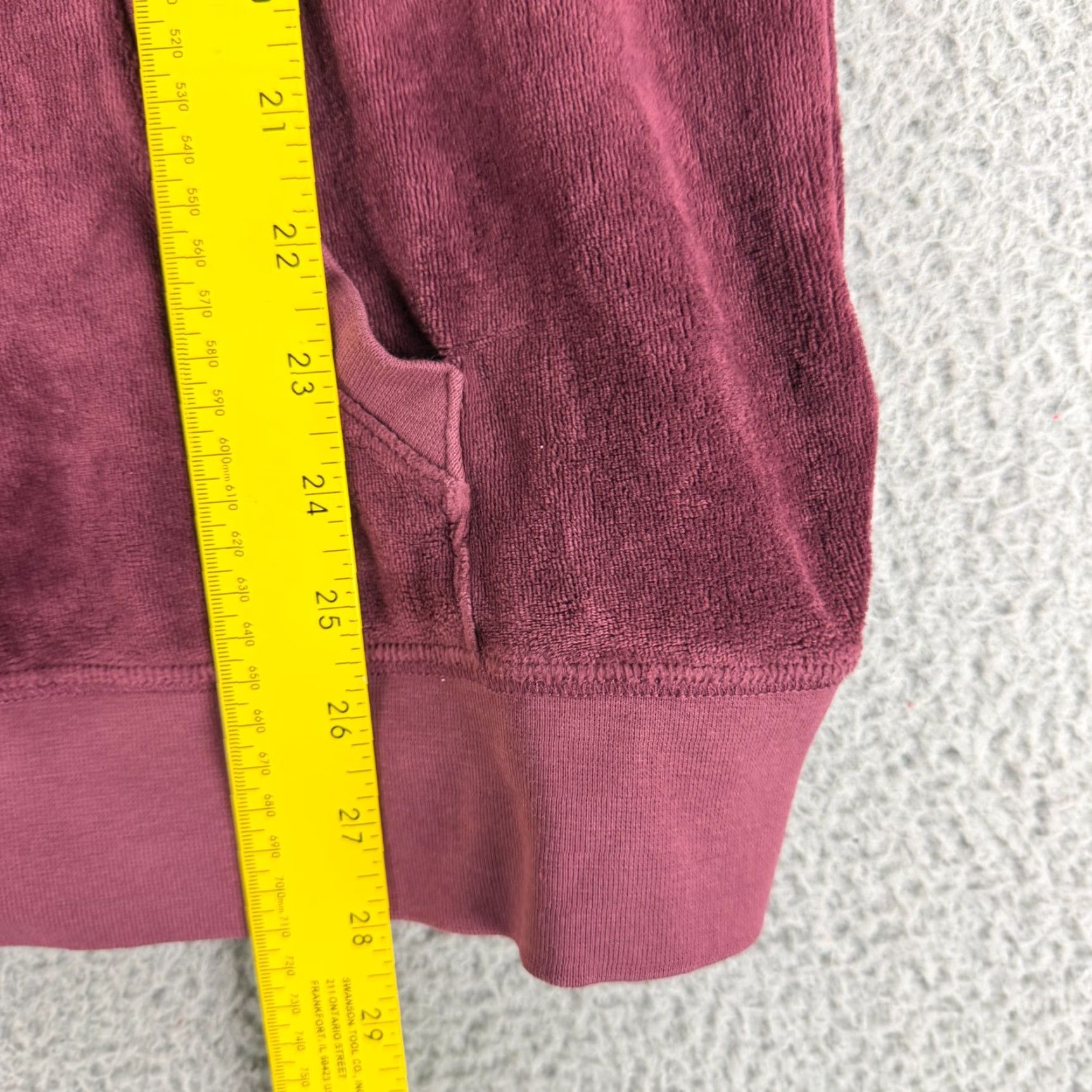 Juicy Couture Juicy Couture Pullover Sweater Women XS Velour Burgundy Long Sleeve Vintage 90s Classic Pockets Raglan Crew Neck Size XS / US 0-2 / IT 36-38 - 6 Thumbnail