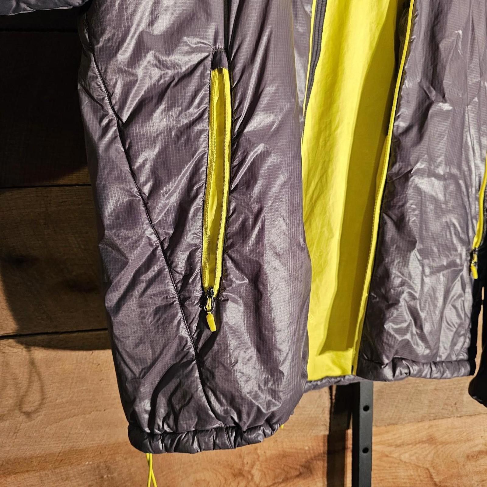 Marmot Marmot Men's Grey and Yellow Jacket Size US XL / EU 56 / 4 - 7 Thumbnail