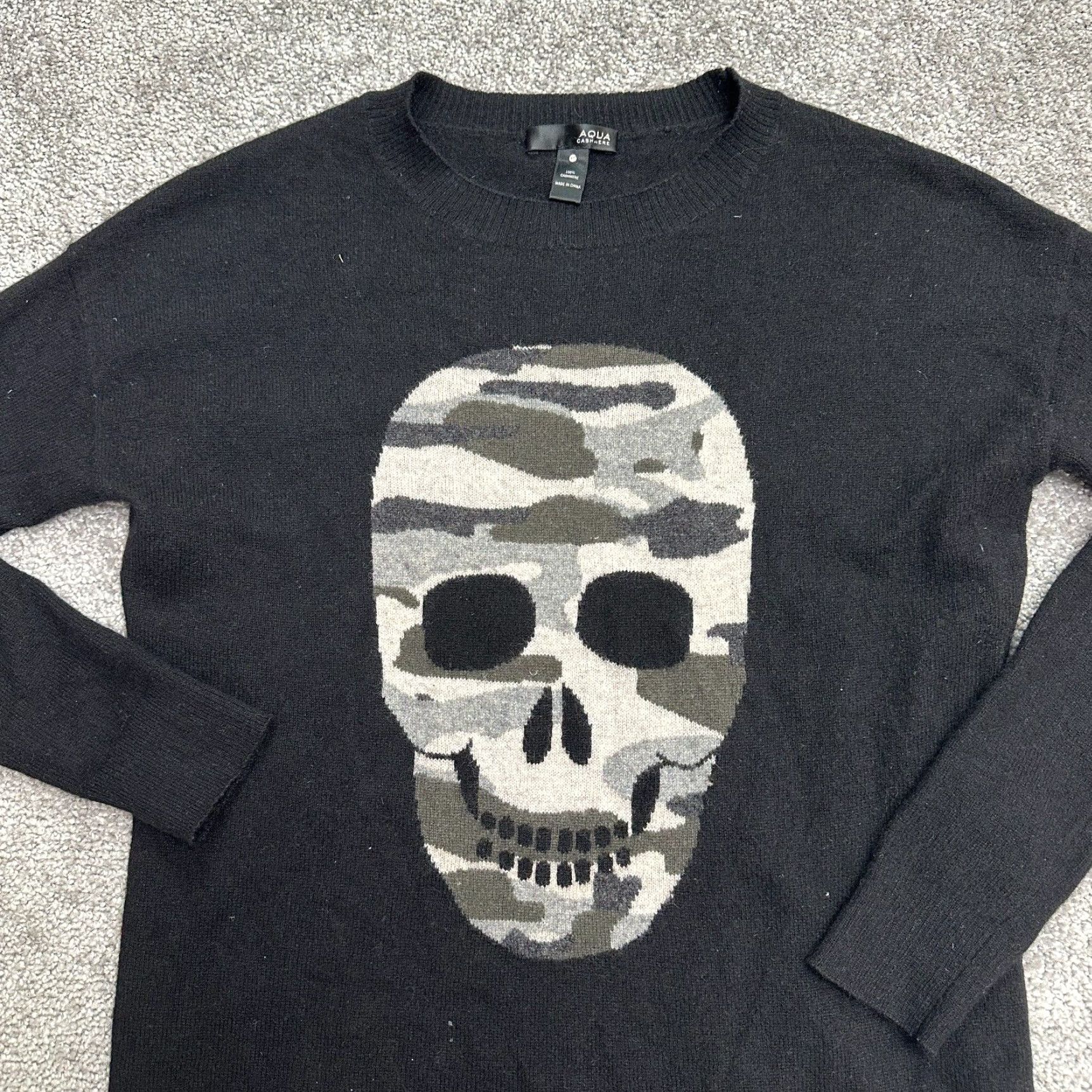 AQUA VINTAGE not applicable – Aqua Cashmere Sweater Women XS Black Skull Crew Neck Knit Pullover Casual Womens XS Black Skull Logo Punk Retro 90s Theme Size XS / US 0-2 / IT 36-38 - 3 Thumbnail