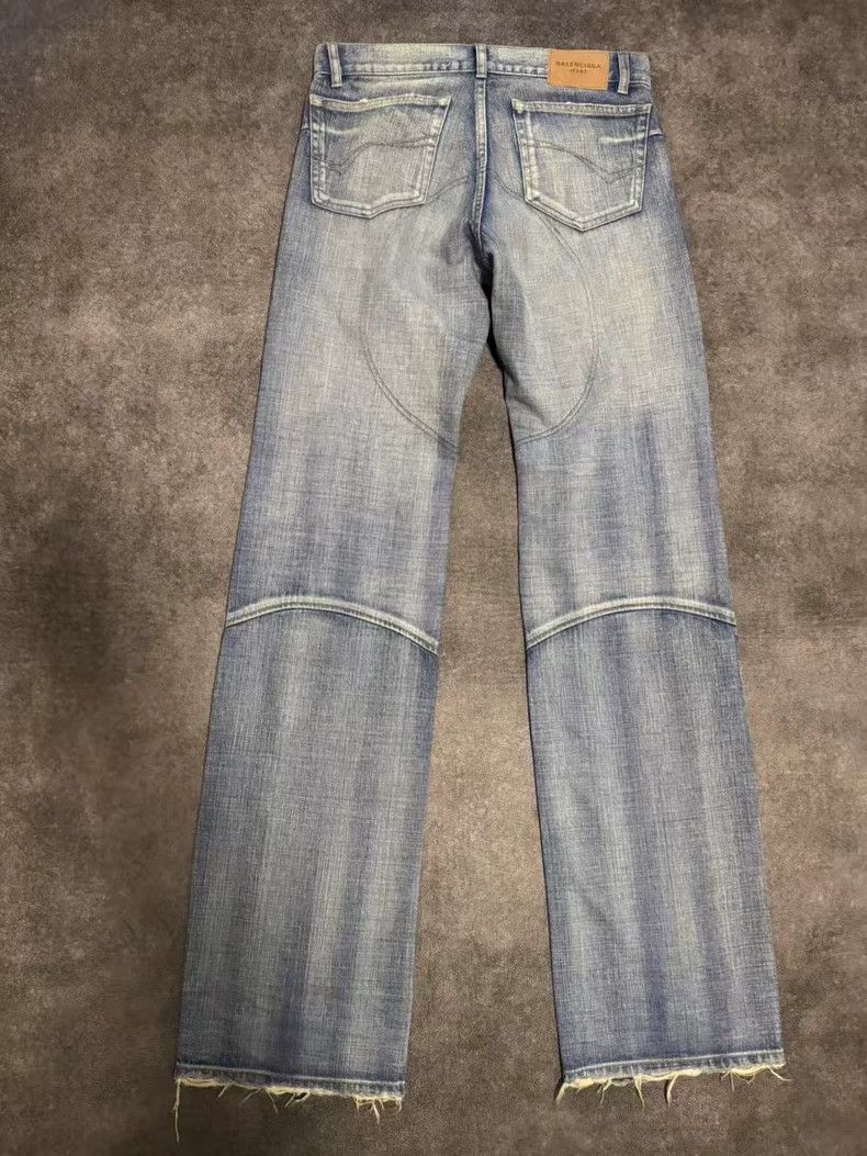 Balenciaga Balenciaga size XS low-rise jeans Size US 26 / EU 42 - 2 Thumbnail