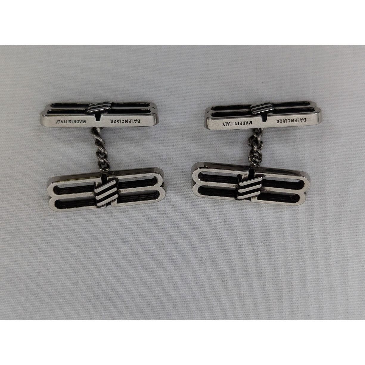 Balenciaga o1rshd1 Q:2/ Size:OS/ BB Icon Cufflinks Brass Antique Silver Size ONE SIZE - 5 Thumbnail