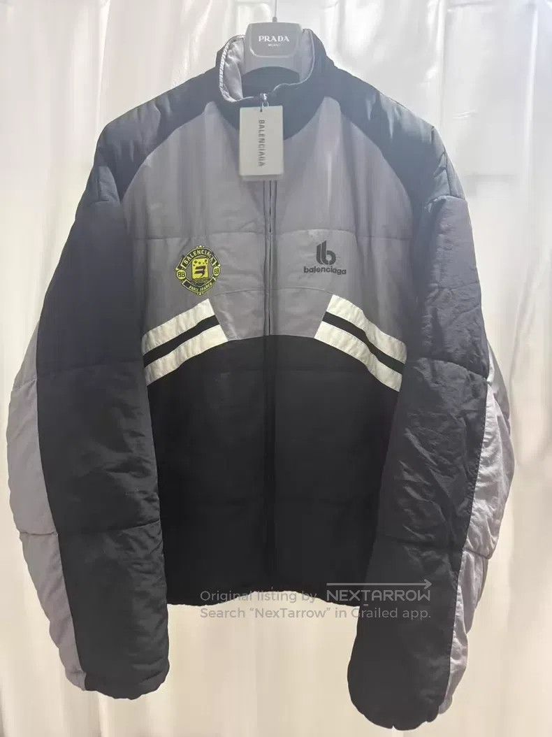 Balenciaga Balenciaga Soccer Embroidered Puffer Jacket Size US S / EU 44-46 / 1 - 1 Thumbnail