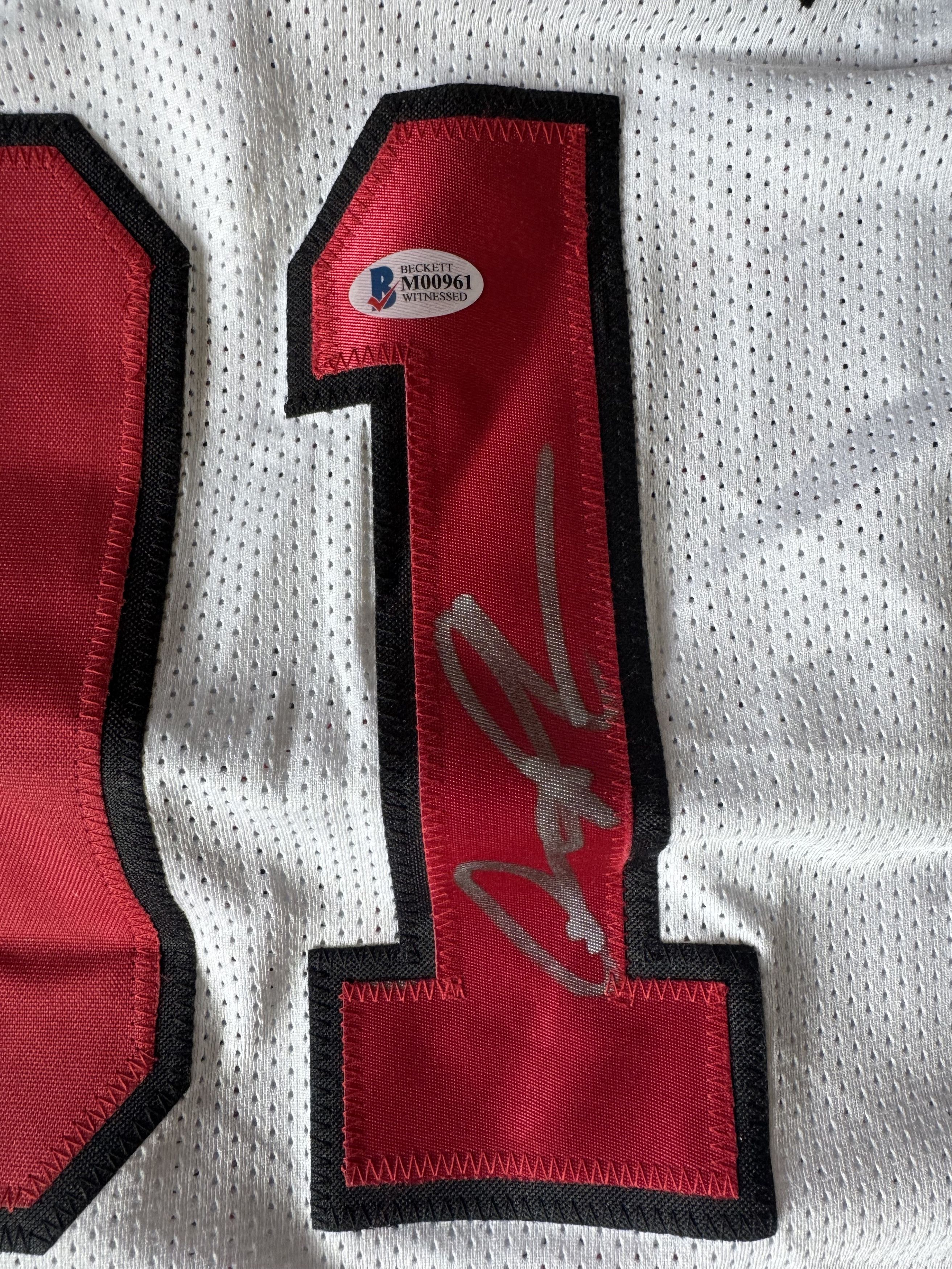 Other Autographed Chicago Bulls Dennis Rodman Jersey Size US XL / EU 56 / 4 - 3 Thumbnail
