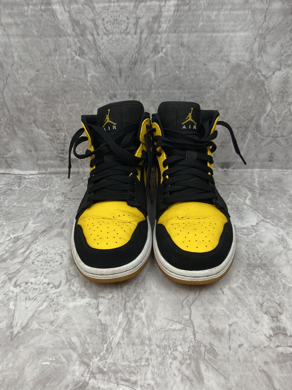 Jordan Brand Jordan 1 Retro Mid New Love (2017) Size US 7.5 / EU 40-41 - 3 Thumbnail