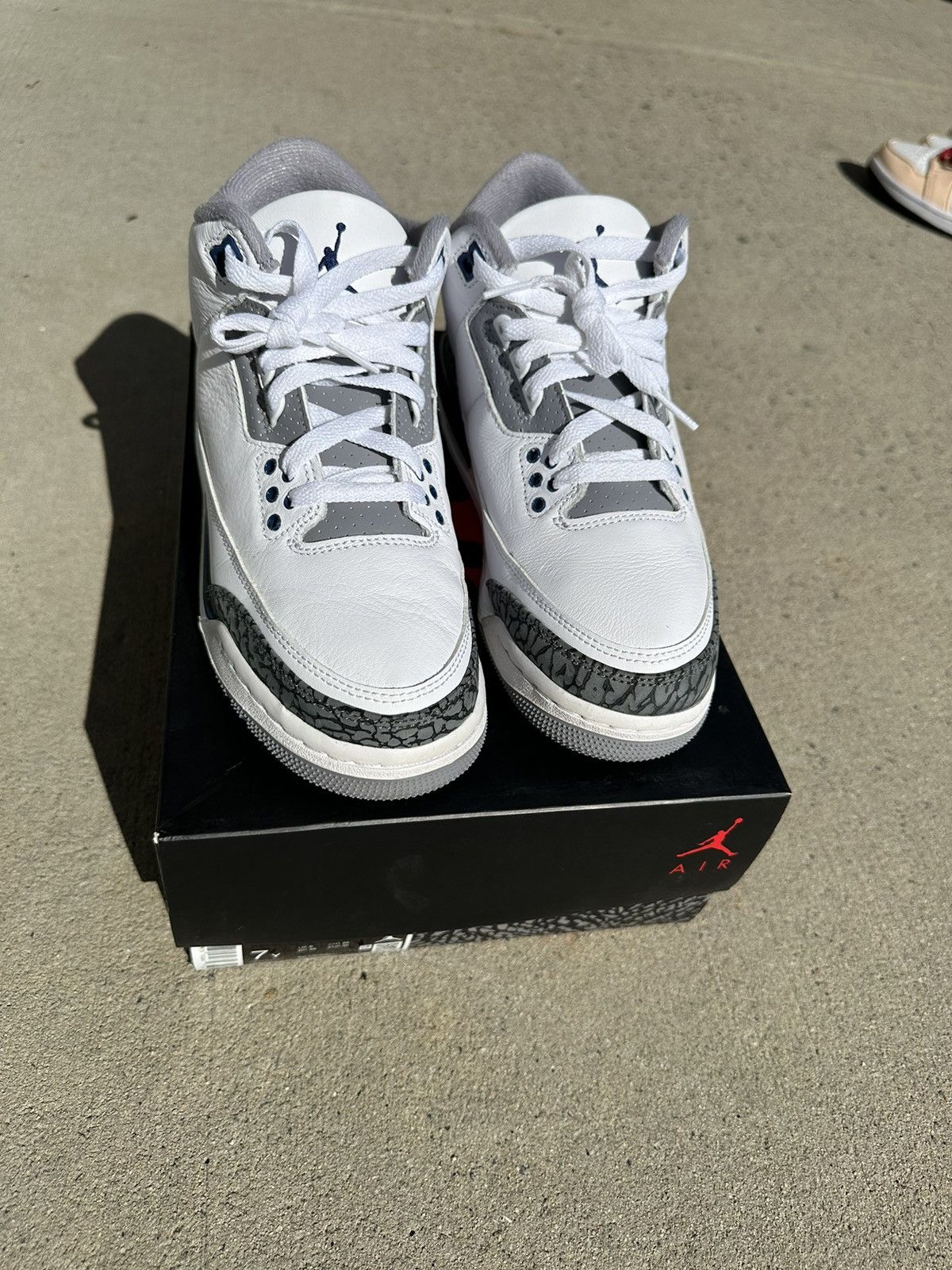 Jordan Brand Jordan 3 midnight navy Size US 7 / EU 40 - 3 Thumbnail