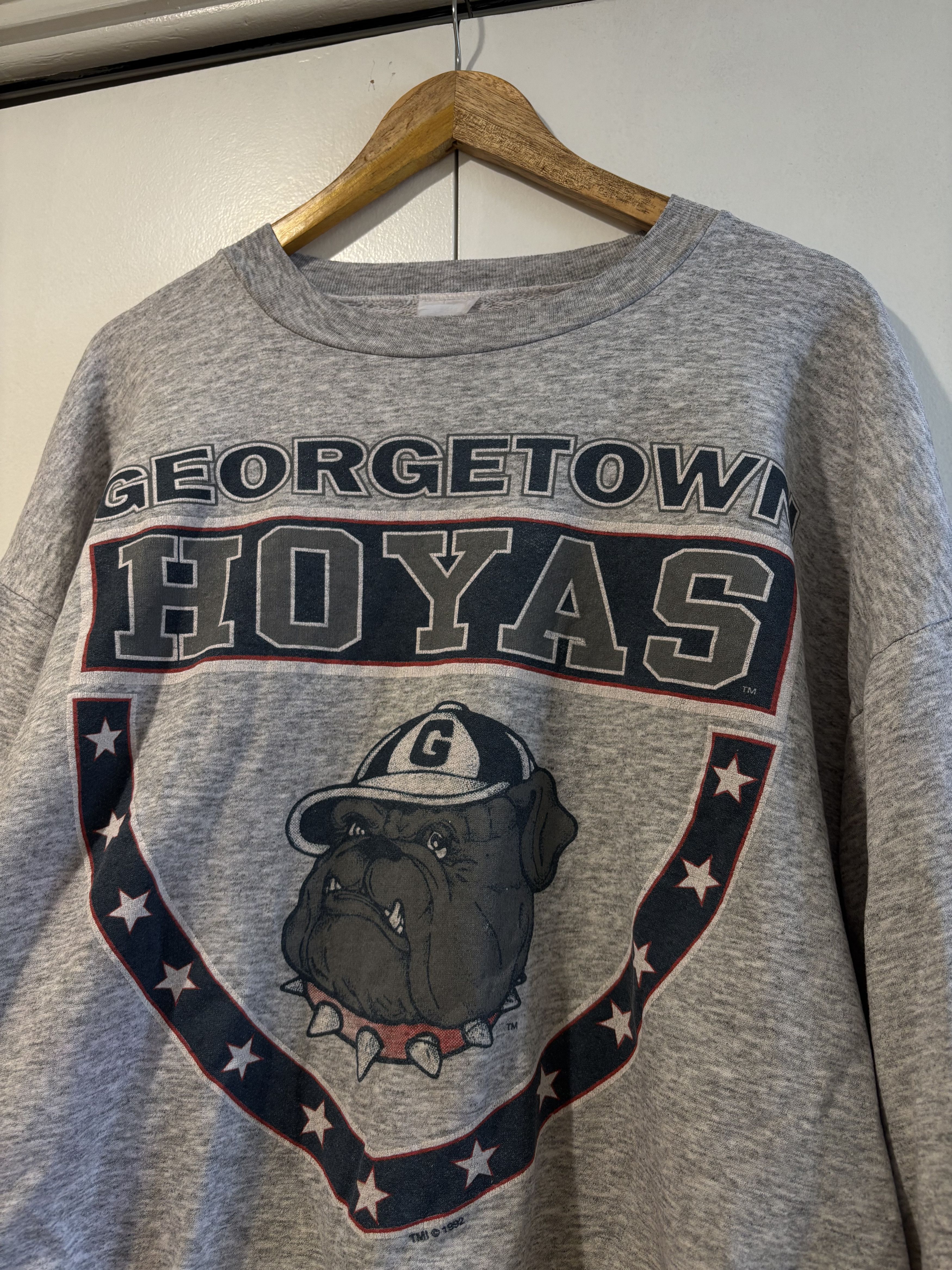 Vintage Dated 1992 Georgetown Hoyas Crewneck Size US L / EU 52-54 / 3 - 1 Thumbnail
