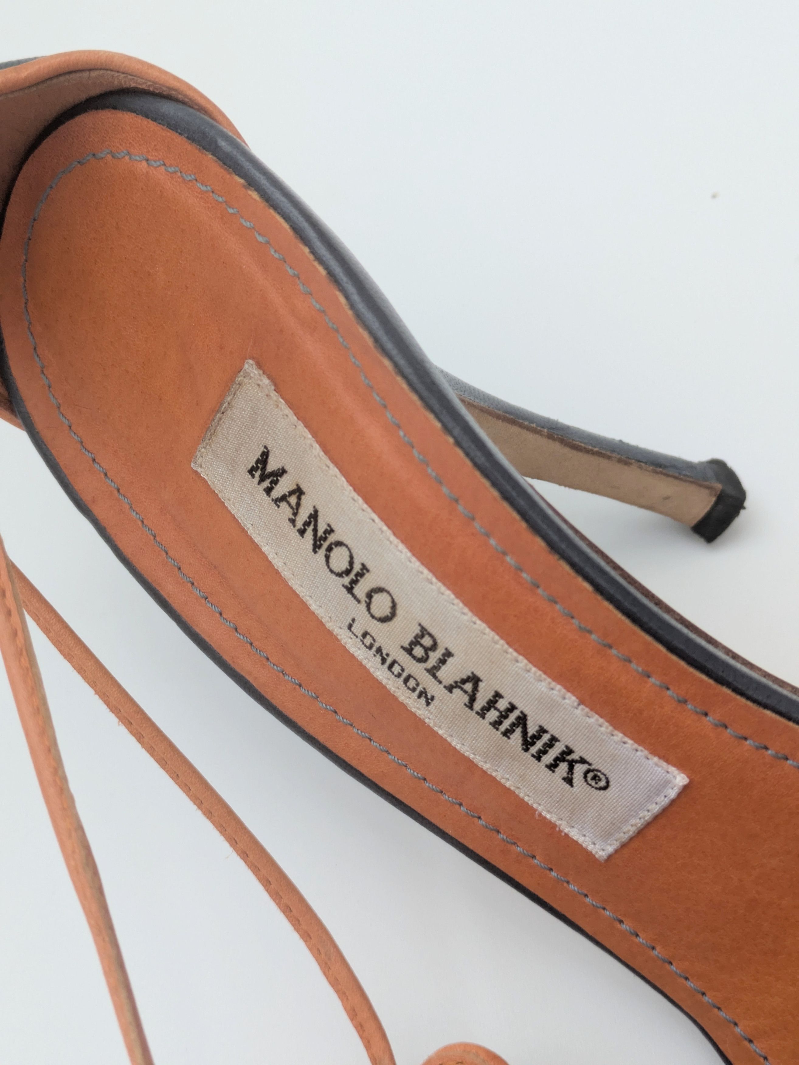 Manolo Blahnik Vintage Manolo Blahnik blue tan t-bar heels early 2000s Size US 6.5 / IT 36.5 - 4 Thumbnail