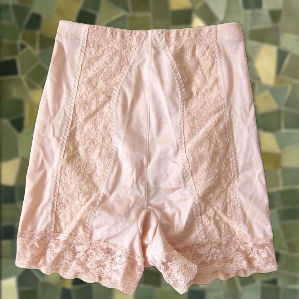 Vintage Chantal Pink Lace Stretch High Rise Waist Lingerie Compression Shorts Women XL Size 40" / US 18 - 1 Thumbnail