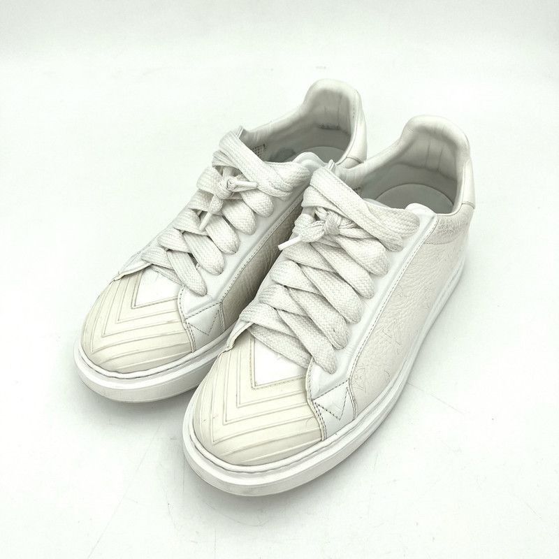Louis Vuitton Louis Vuitton White Low-Top Leather Sneakers - Size US 9 / EU 42 - 3 Thumbnail