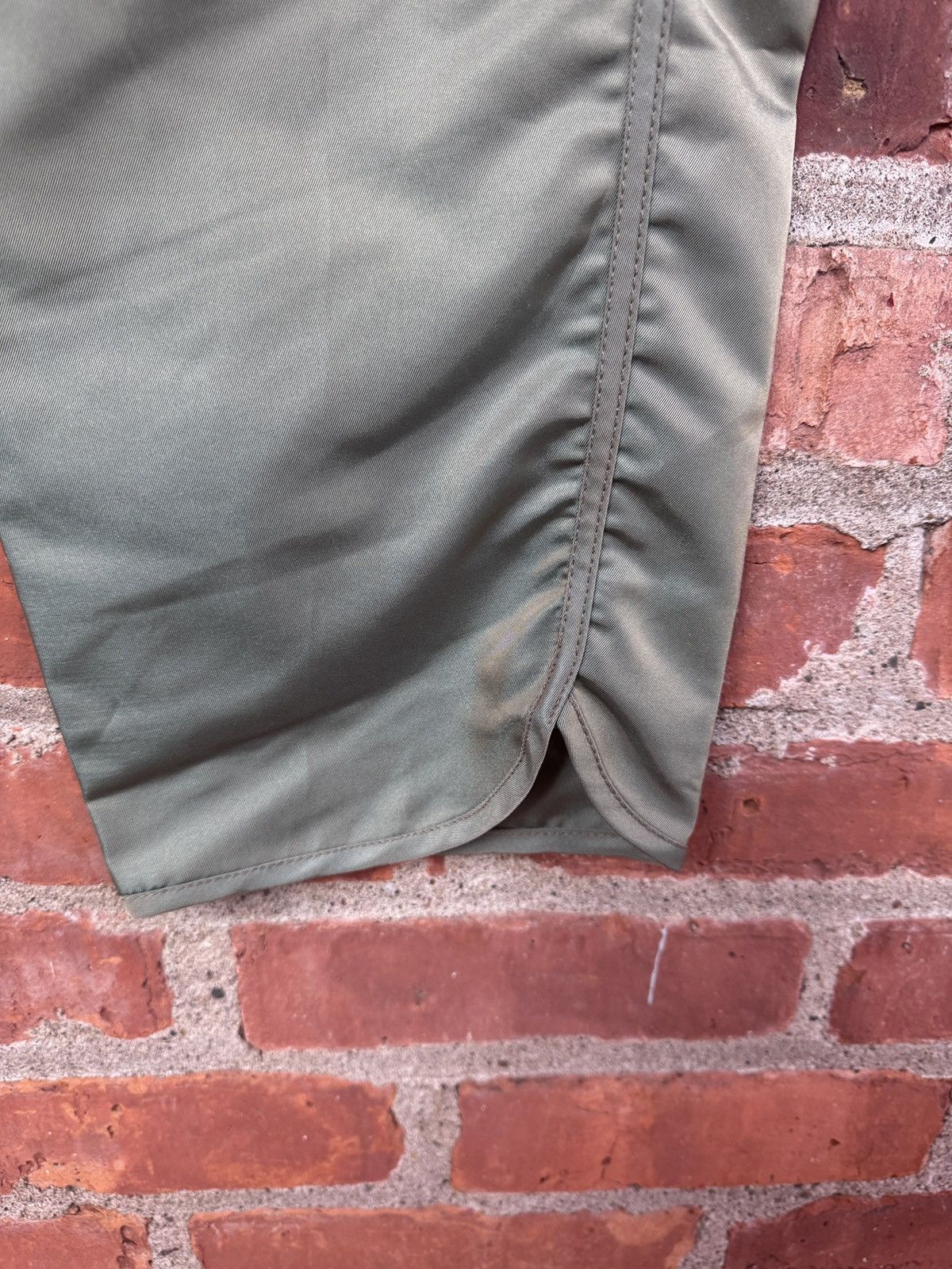 Fear of God Fear of god 7th green/gold iridescent nylon pants Size US 36 / EU 52 - 4 Thumbnail